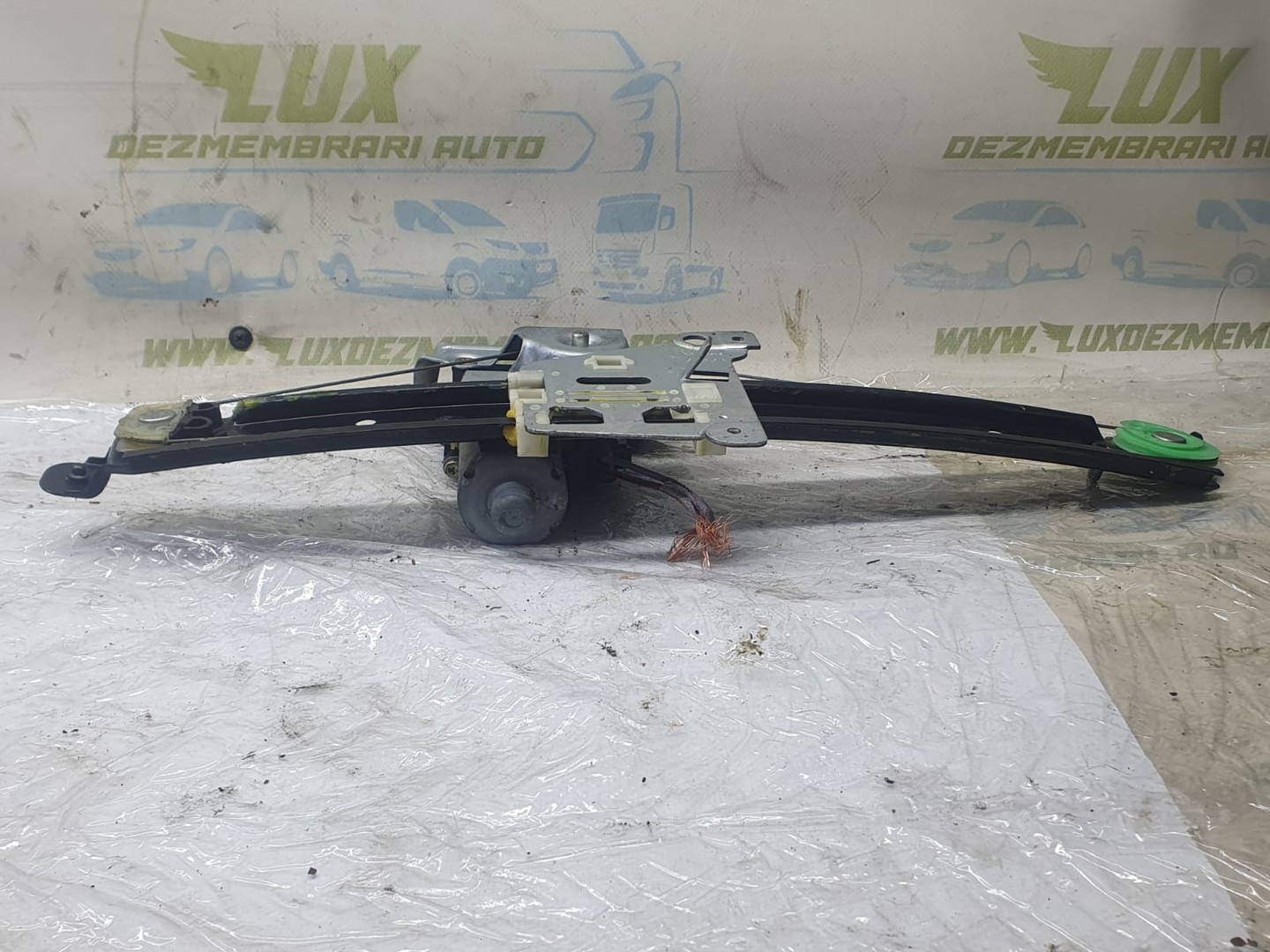Macara geam dreapta spate 119970-xxx Volvo V70 2 generation (2000 - 2005)