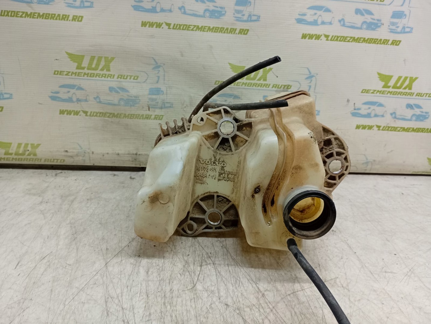 Vas lichid parbriz 9178881 Volvo V70 2 generation (2000 - 2005)