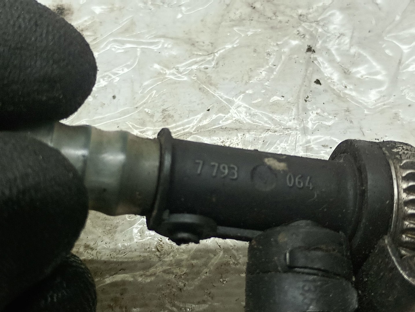 Conducta combustibil 7793064 BMW Seria 3 E90 (2004 - 2010)