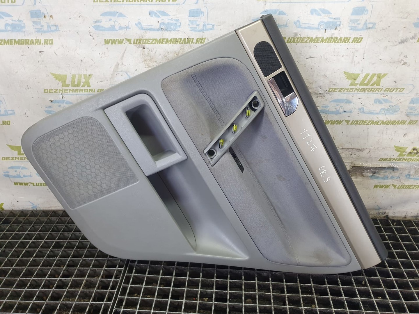 Fata usa dreapta spate Volkswagen Touareg 1 (7L) (2002 - 2007)