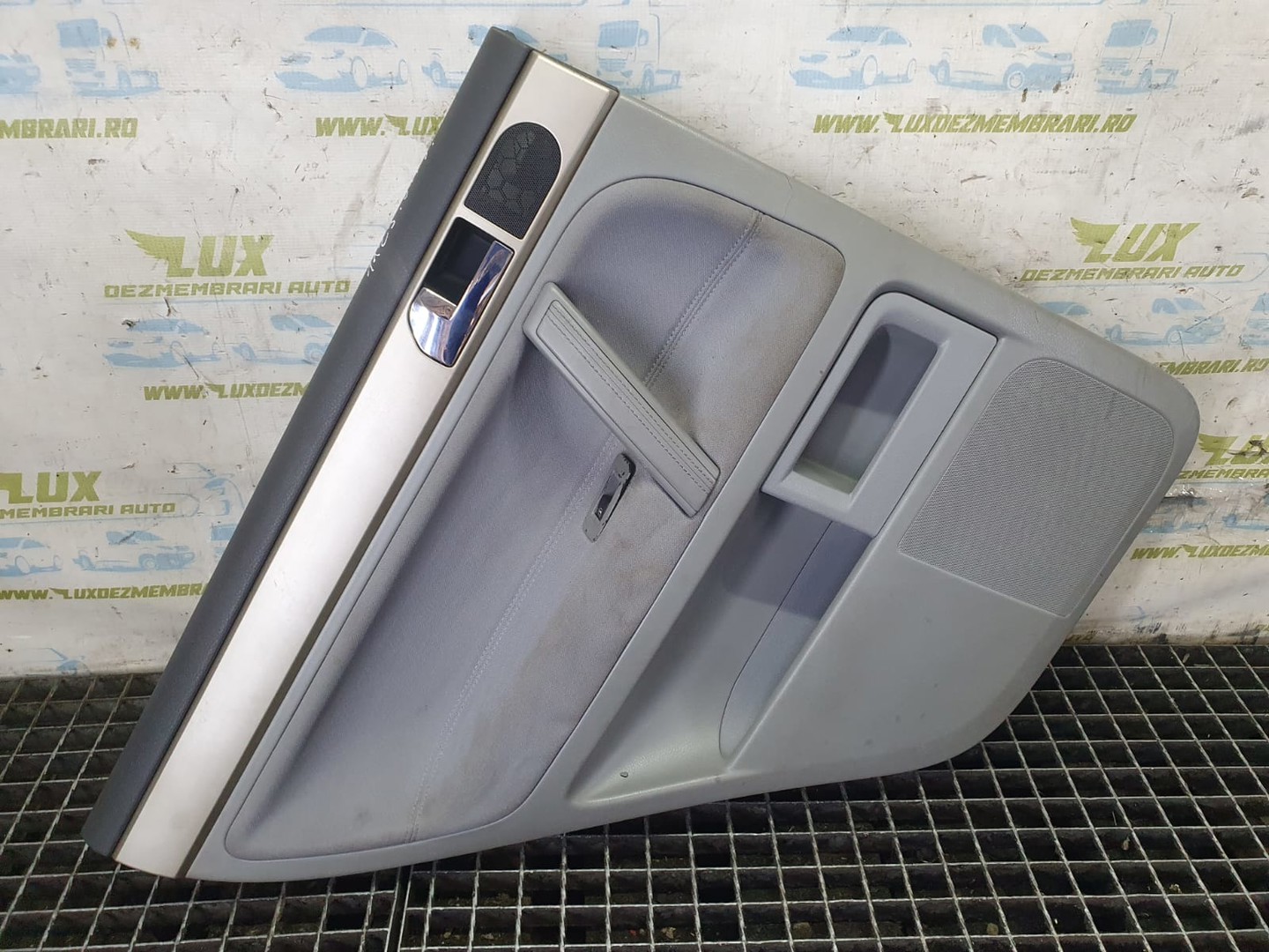 Fata usa stanga spate Volkswagen Touareg 1 (7L) (2002 - 2007)