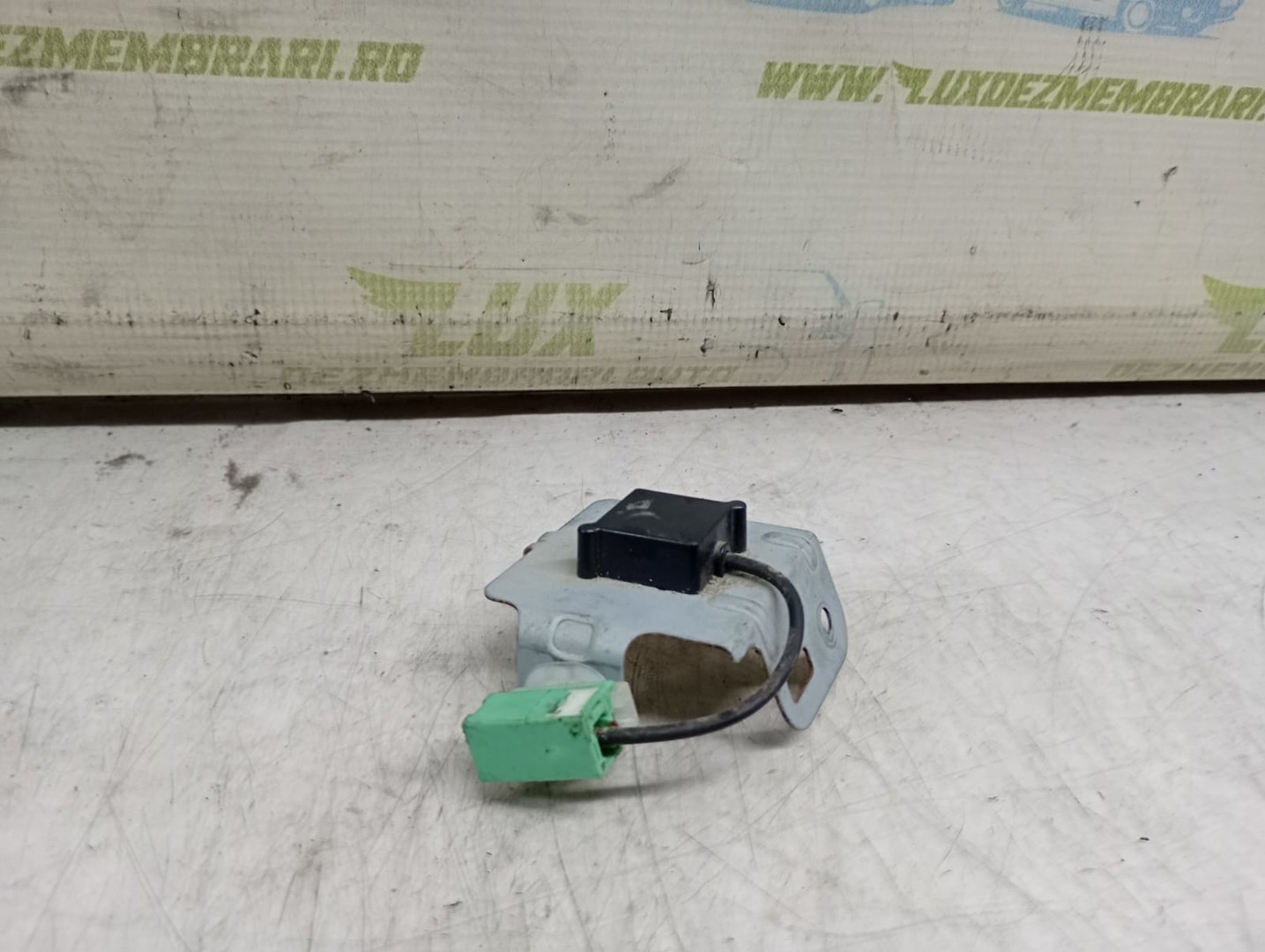 Antena gps EG2366DY0 Mazda CX-7 1 (facelift) (2009 - 2012)