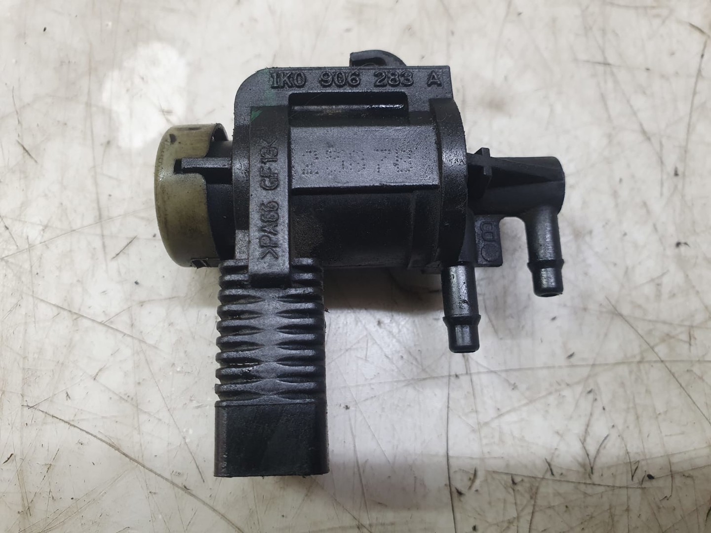 Supapa vacuum 1k0906283a Volkswagen Touareg 1 (7L) (2002 - 2007)