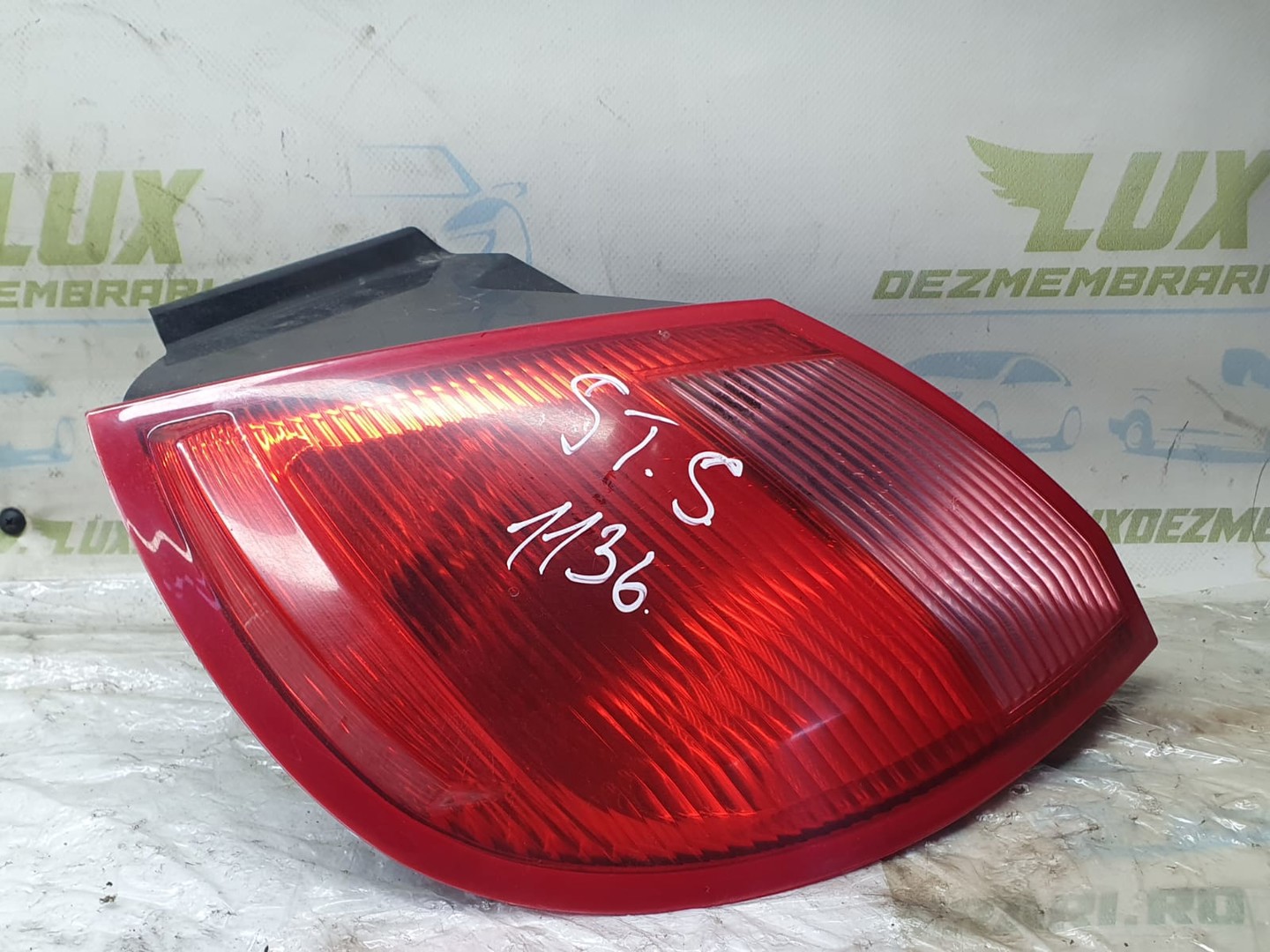 Stop stanga MF016070-MR957365 Mitsubishi Colt Z30 (2002 - 2009)