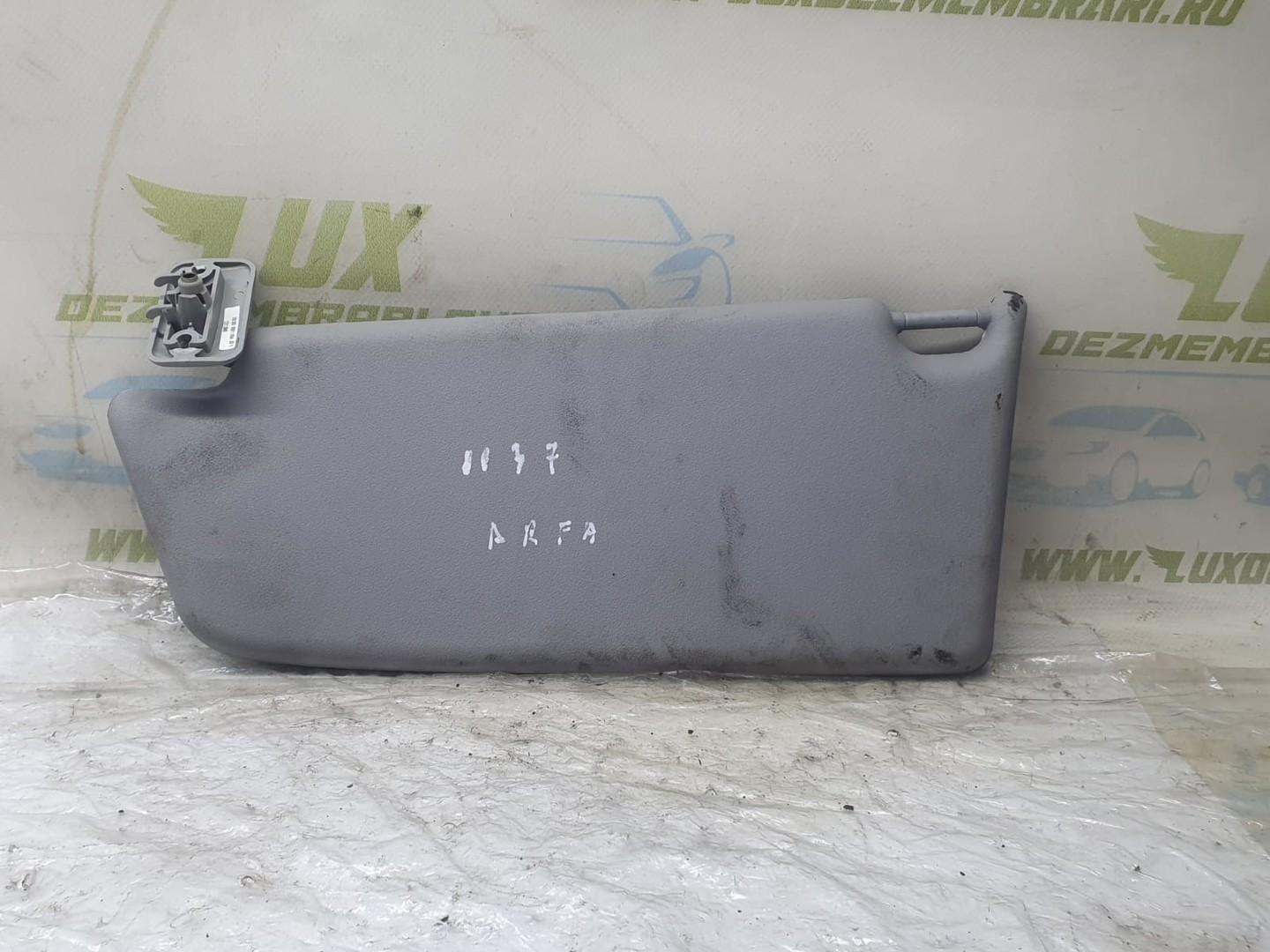 Parasolar dreapta 13113045 Opel Astra H (2004 - 2007)