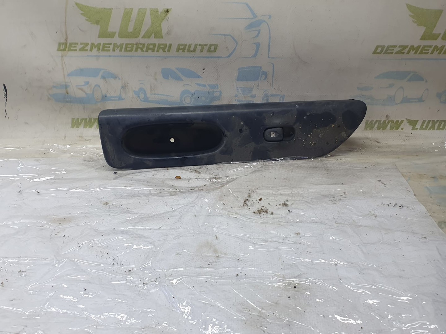 Buton geam 7701699604 Renault Laguna 1 (facelift) (1998 - 2001)
