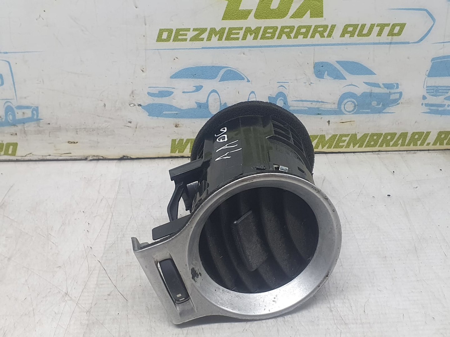 Grila ventilatie bord 68750jy00a Renault Koleos 1 (2008 - 2011)
