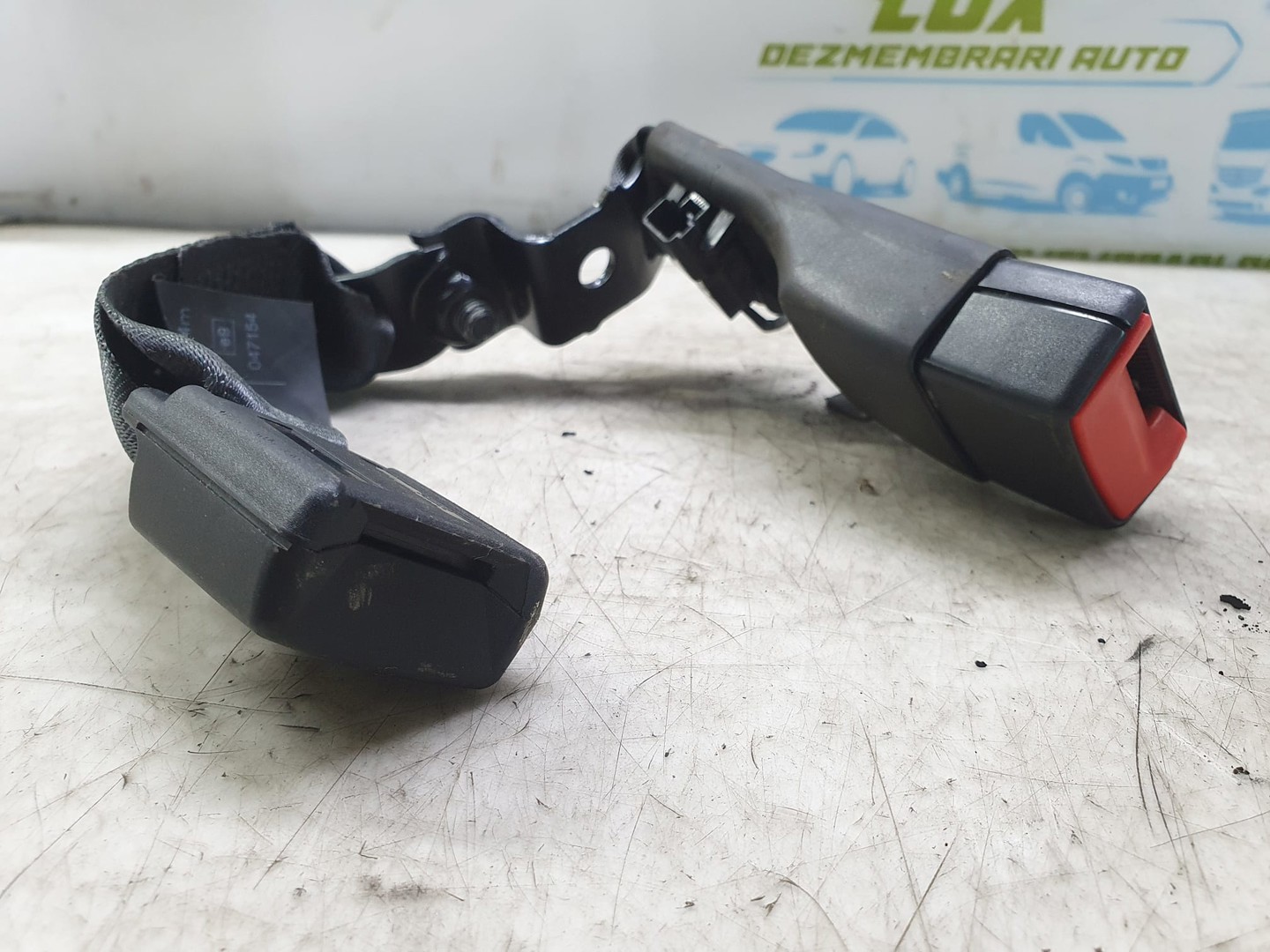 Pretensioner 73350-05051 Toyota Avensis 3 T27 (facelift) (2011 - 2015)