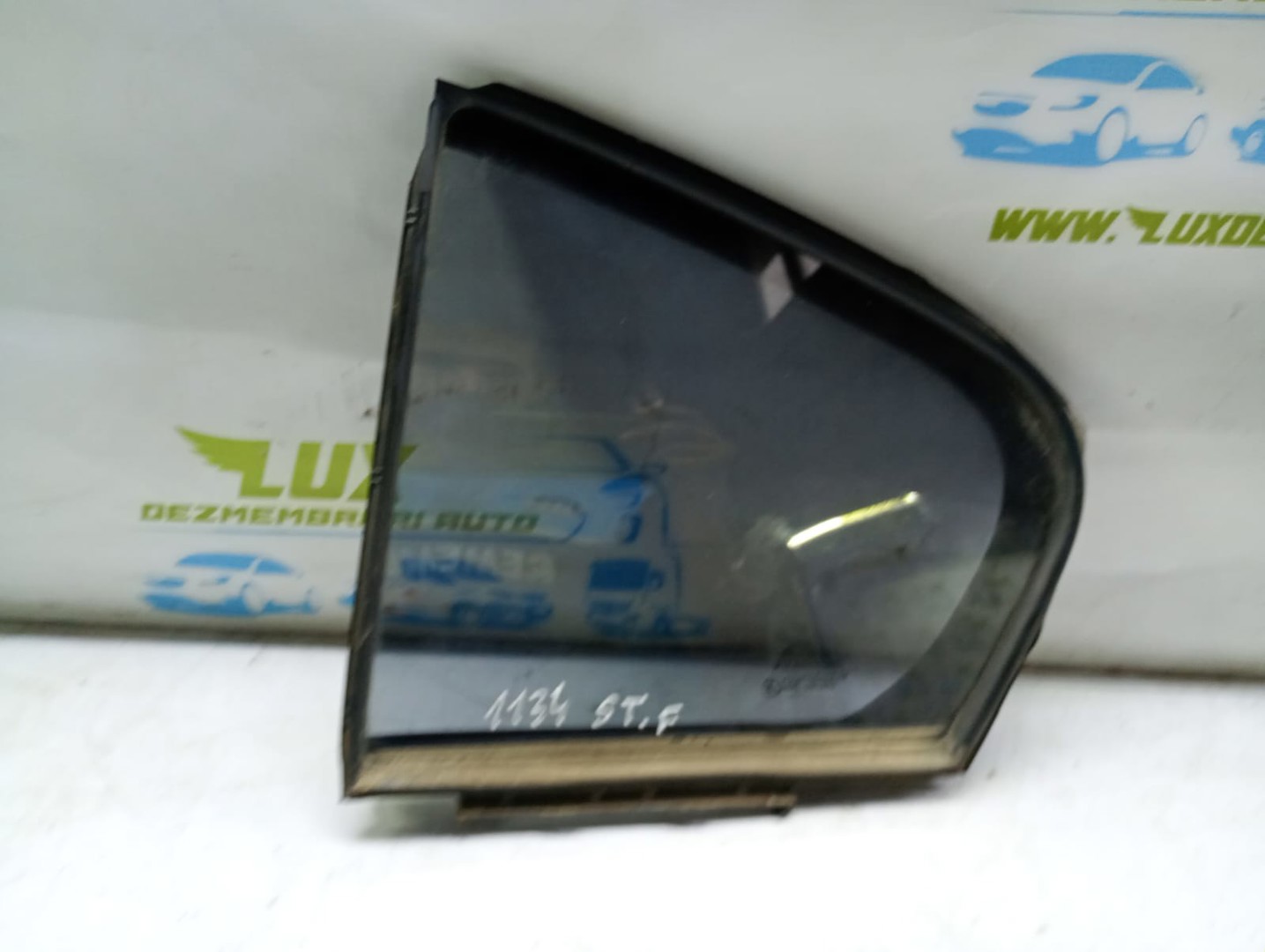 Geam fix stanga spate Toyota Avensis 3 T27 (facelift) (2011 - 2015)