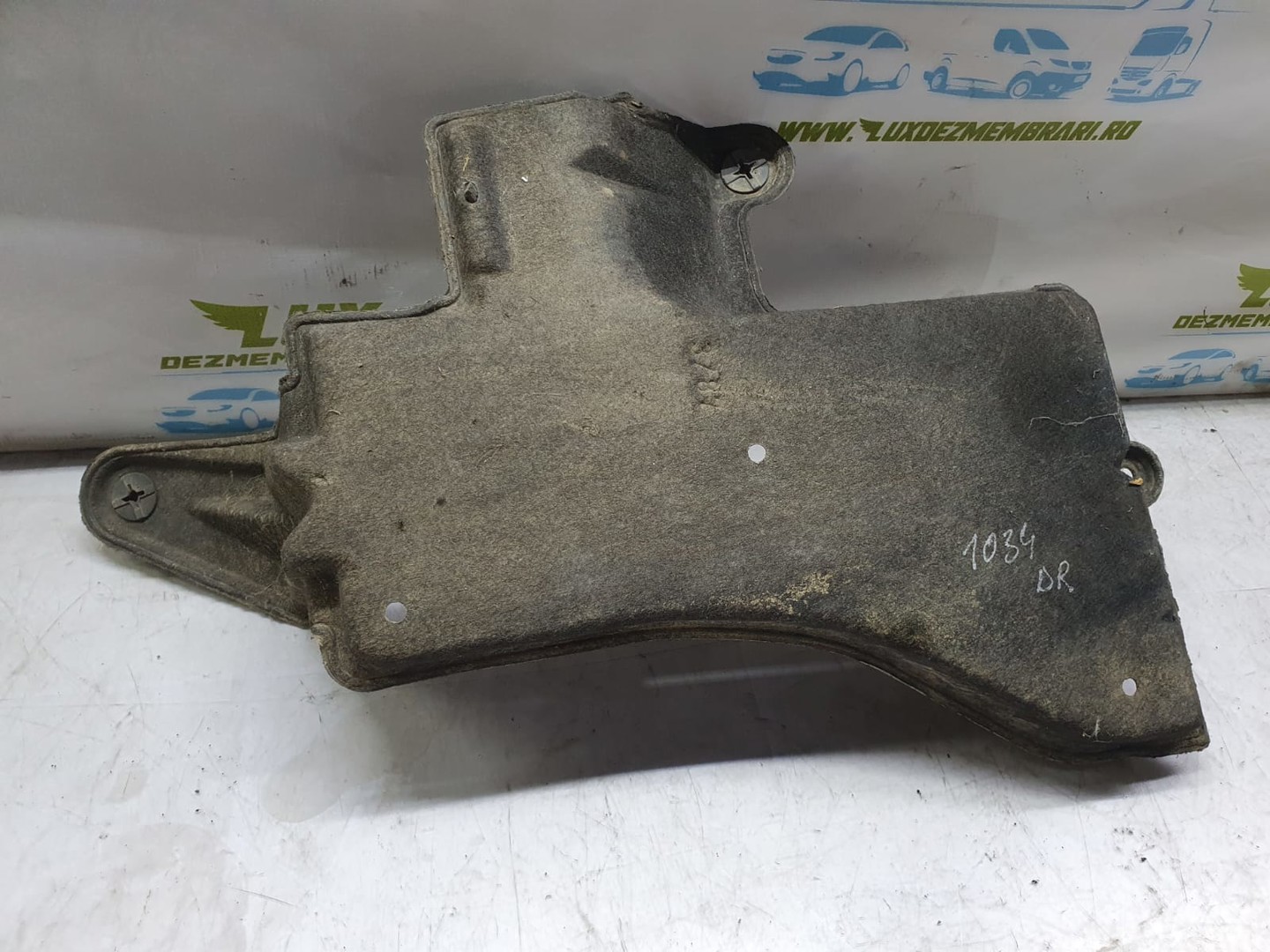 Scut caroserie dreapta 57627-05010 Toyota Avensis 3 T27 (facelift) (2011 - 2015)