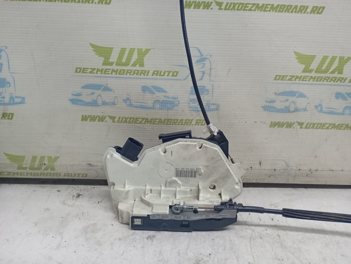 Broasca dreapta spate 5N0839016D Volkswagen Passat CC 1 (2008 - 2012)