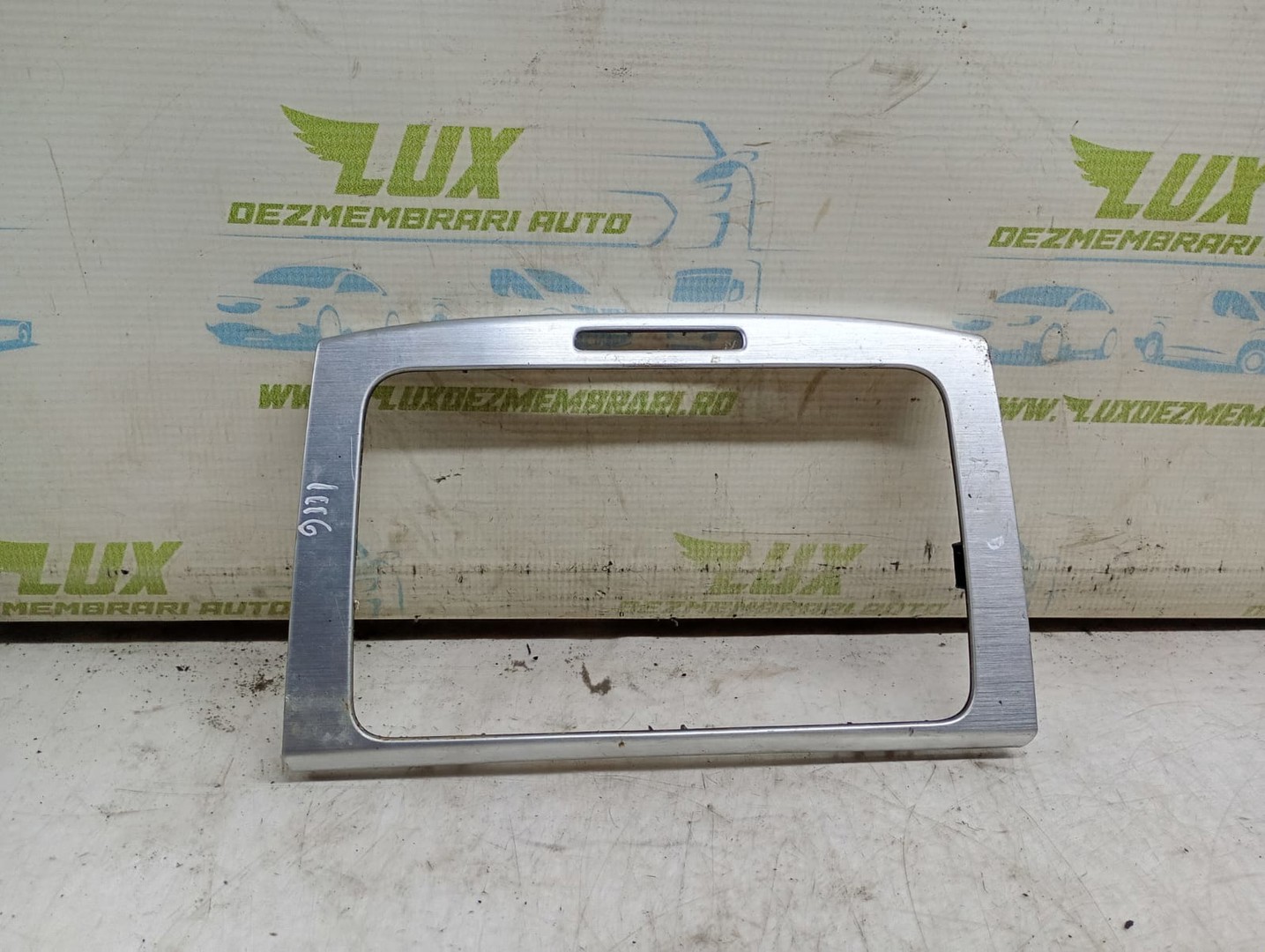 Ornament consola centrala 3C0858069AG Volkswagen Passat CC 1 (2008 - 2012)