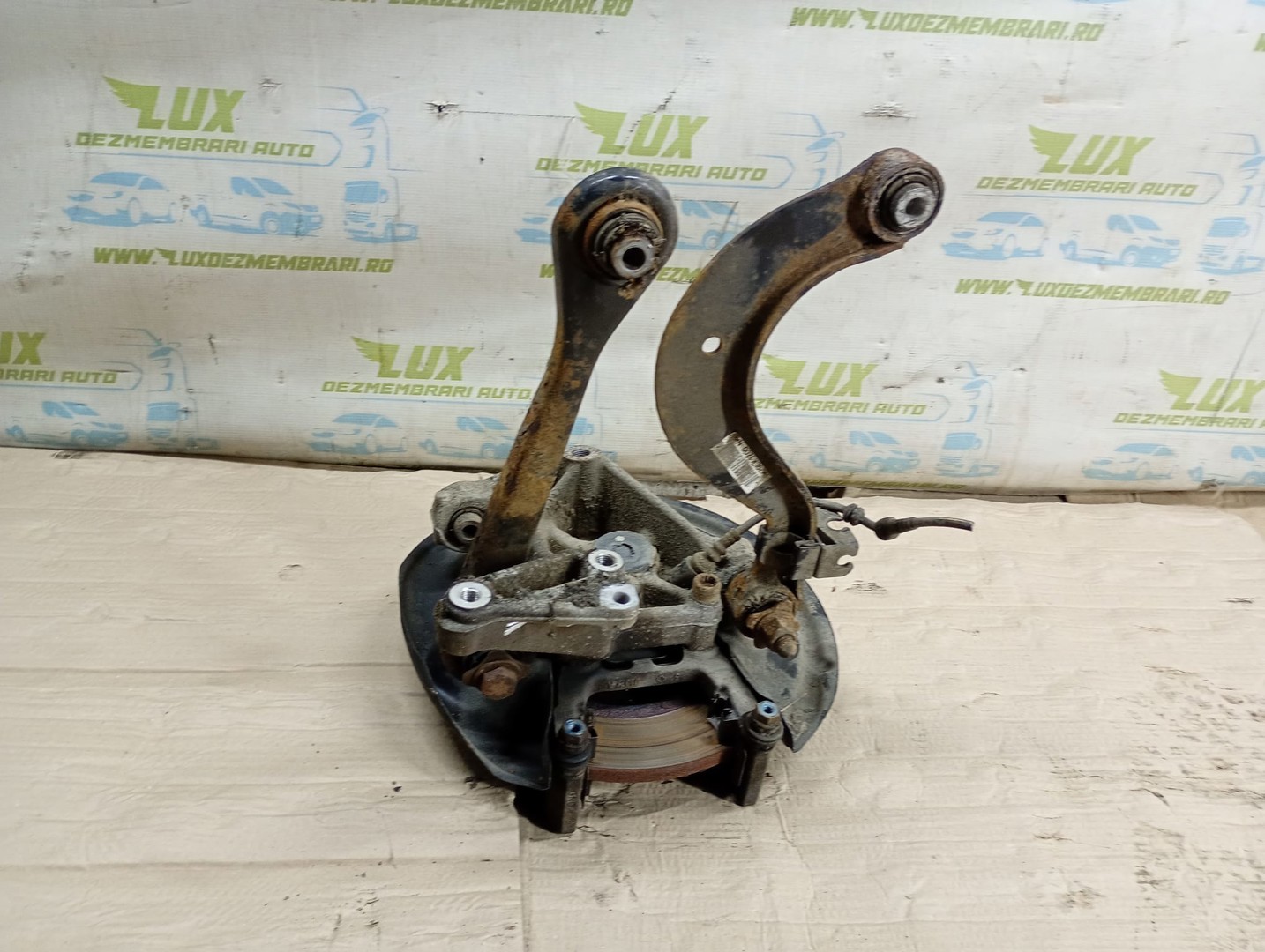 Fuzeta stanga spate Volkswagen Passat CC 1 (2008 - 2012)