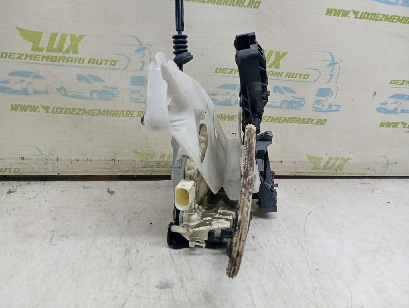 Broasca stanga spate 3C4839015 Volkswagen Passat B7 (2010 - 2015)
