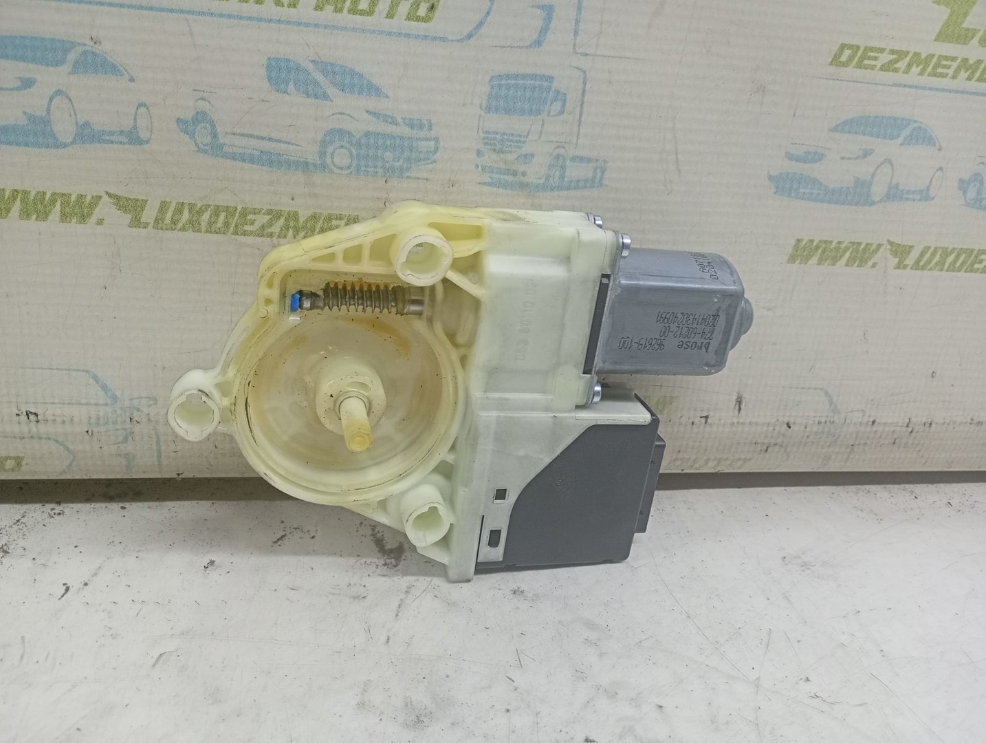 Motoras geam stanga spate 3C0959703 Volkswagen Passat B7 (2010 - 2015)
