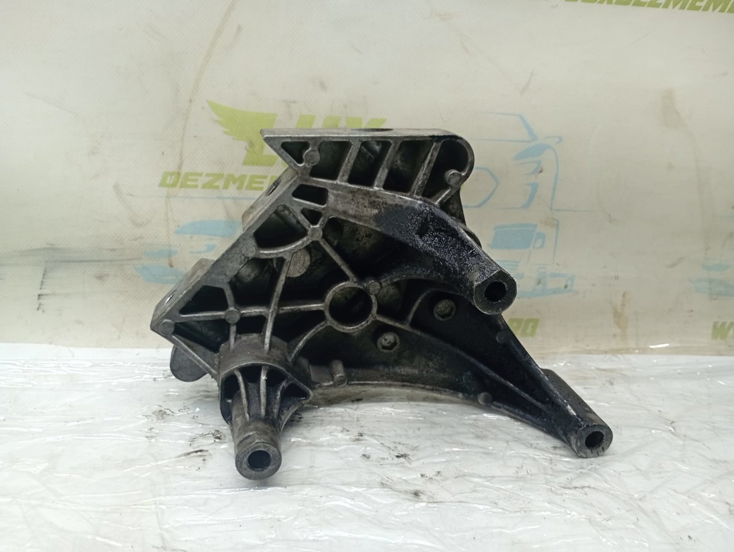 Suport motor 03G199207A Volkswagen Golf 5 (2003 - 2009)