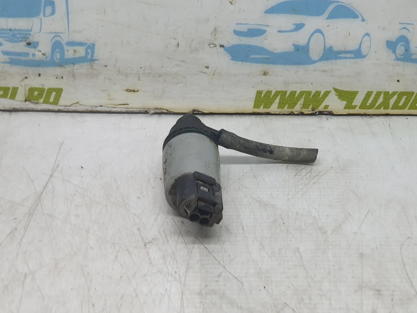 Pompa vas lichid parbriz 6934159 BMW Seria 3 E90 (2004 - 2010)