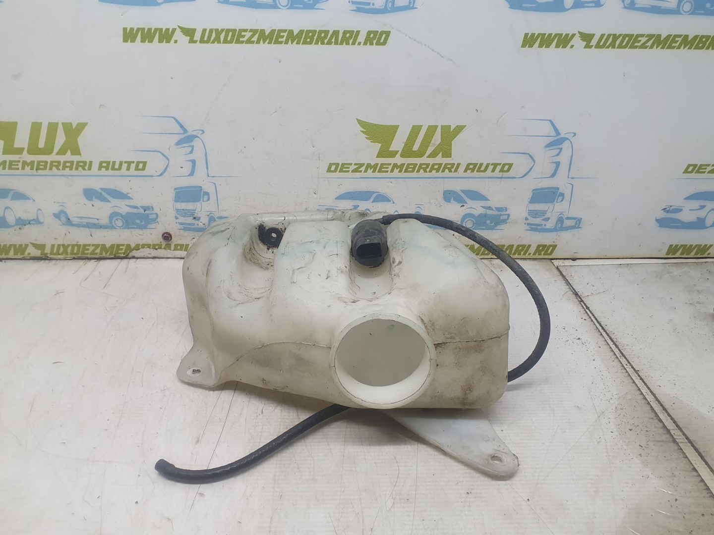 Vas lichid parbriz A6398690220 Mercedes Benz Vito W639 (2003 - 2010)