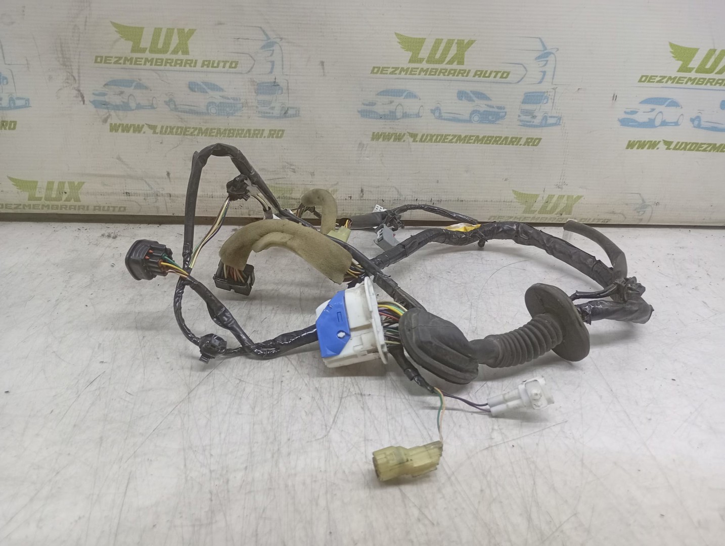 Cablaj electric usa fata stanga ab756 61m01 r Suzuki SX4 2 (2013 - 2016)