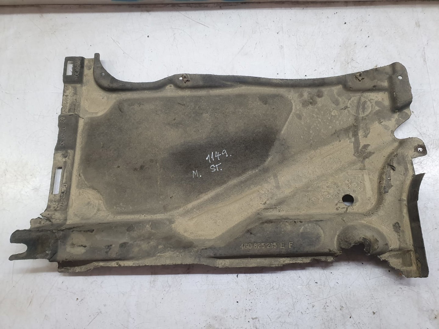 Scut caroserie stanga 4g0825215e Audi A6 4G/C7 (2010 - 2014)