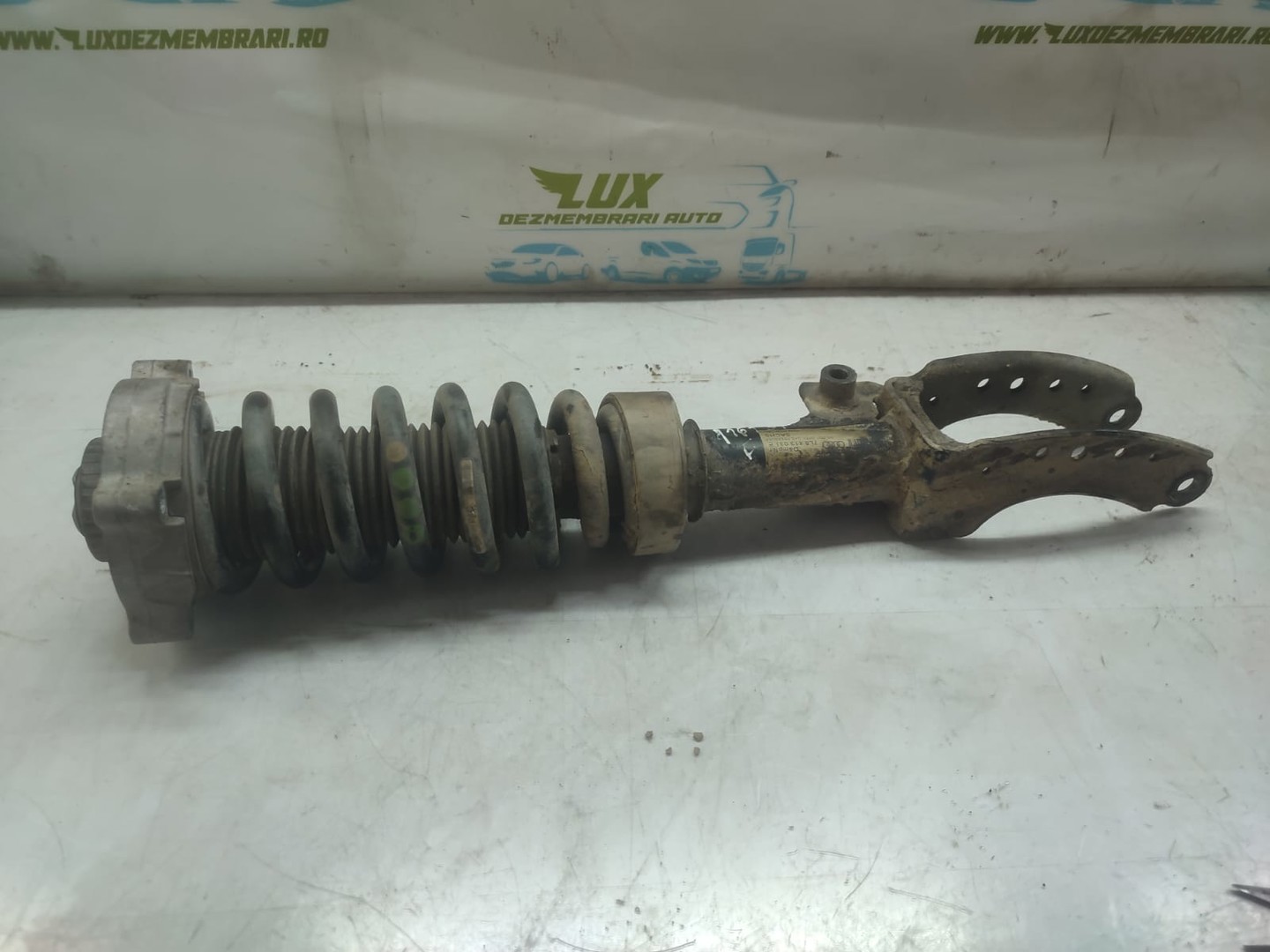 Amortizor cu arc stanga fata 7l8413031e Audi Q7 4L (2005 - 2009)
