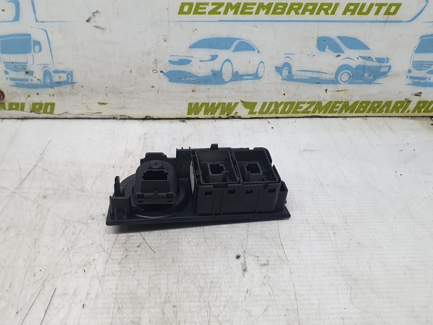 Buton reglaj oglinzi 55704649r Dacia Logan 2 (2013 - 2016)