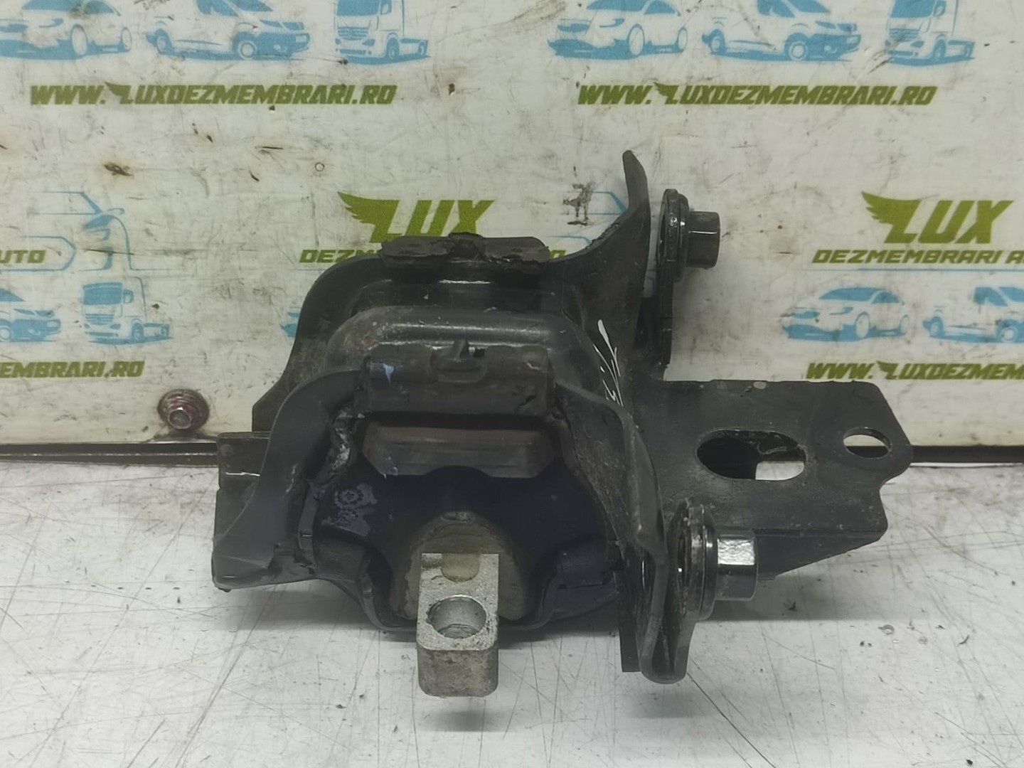 Suport motor 6Q0199555A Volkswagen Polo 5 (6R) (facelift) (2014 - 2018)