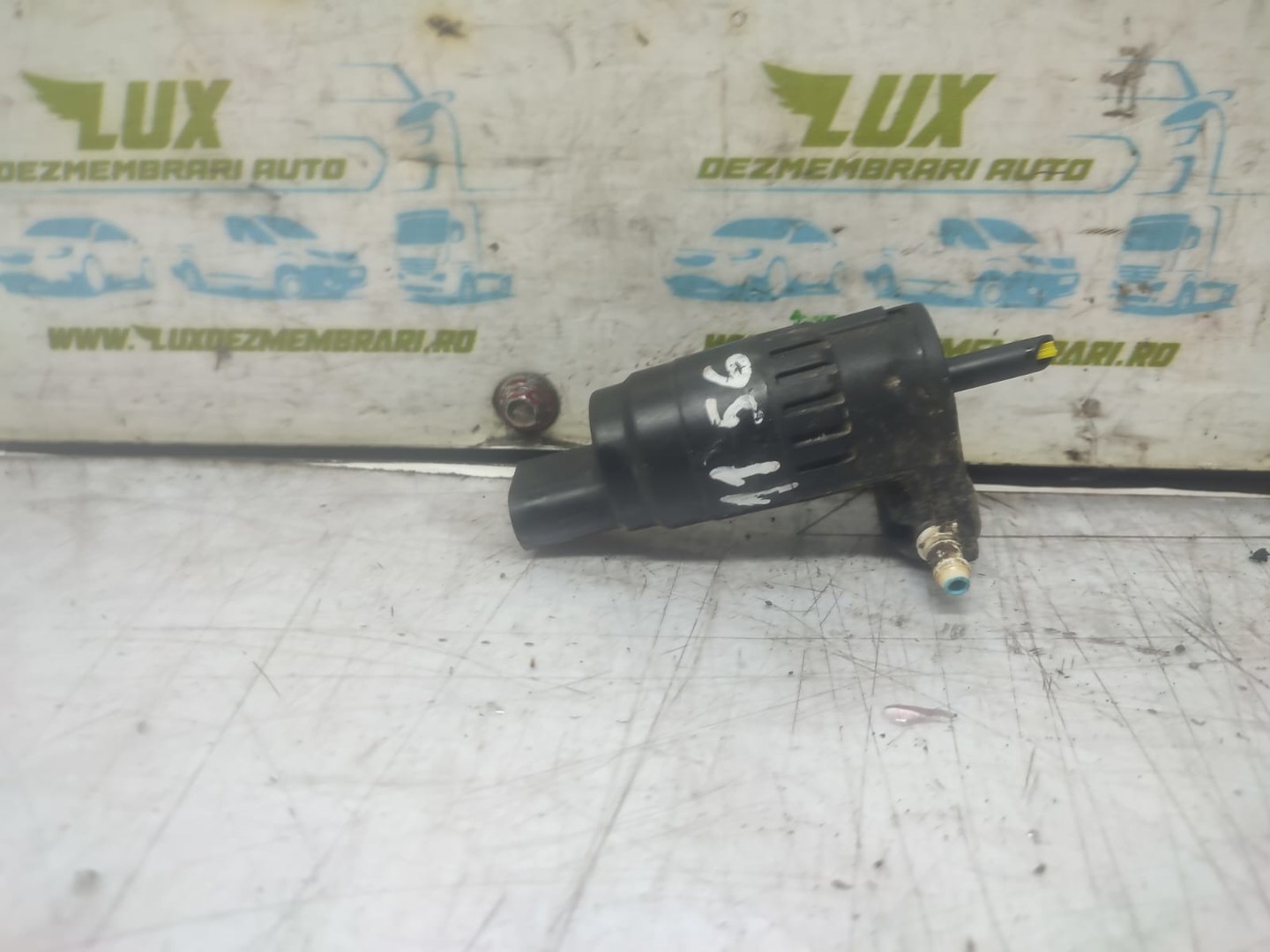 Pompa vas lichid parbriz 1K6955651 Volkswagen Polo 5 (6R) (facelift) (2014 - 2018)
