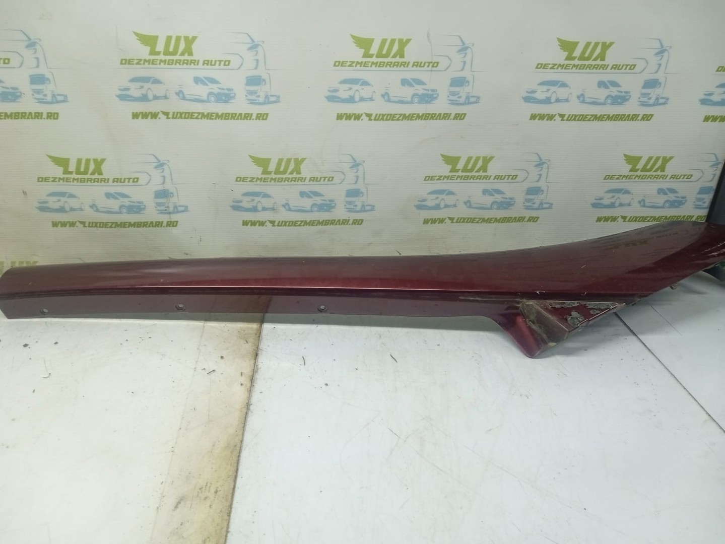 Ornament parbriz 768349558r Renault Scenic 3 (2009 - 2012)