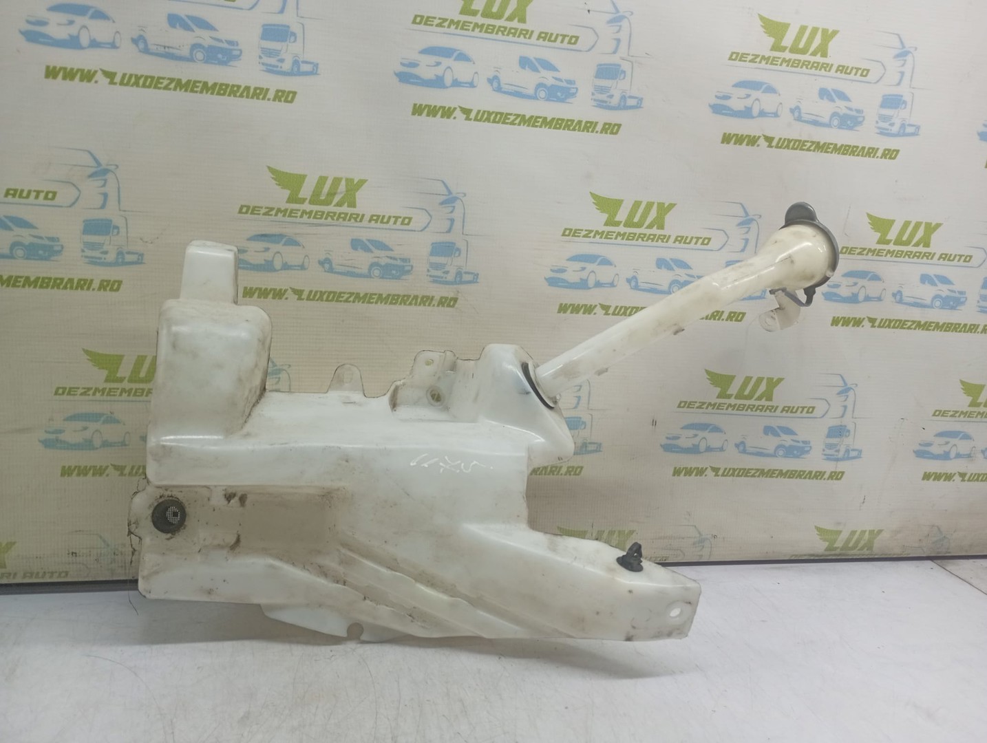 Vas lichid parbriz 289104EA0A Nissan Qashqai 2 J11 (2013 - 2020)