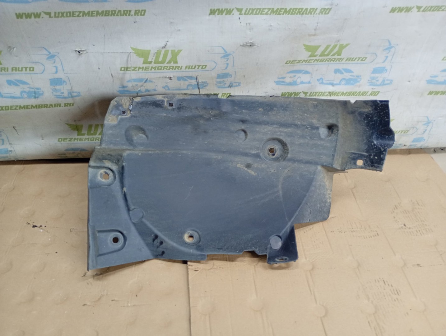 Carenaj roata fata dreapta 638428581R Dacia Jogger 1 (facelift) (2022 - 2024)