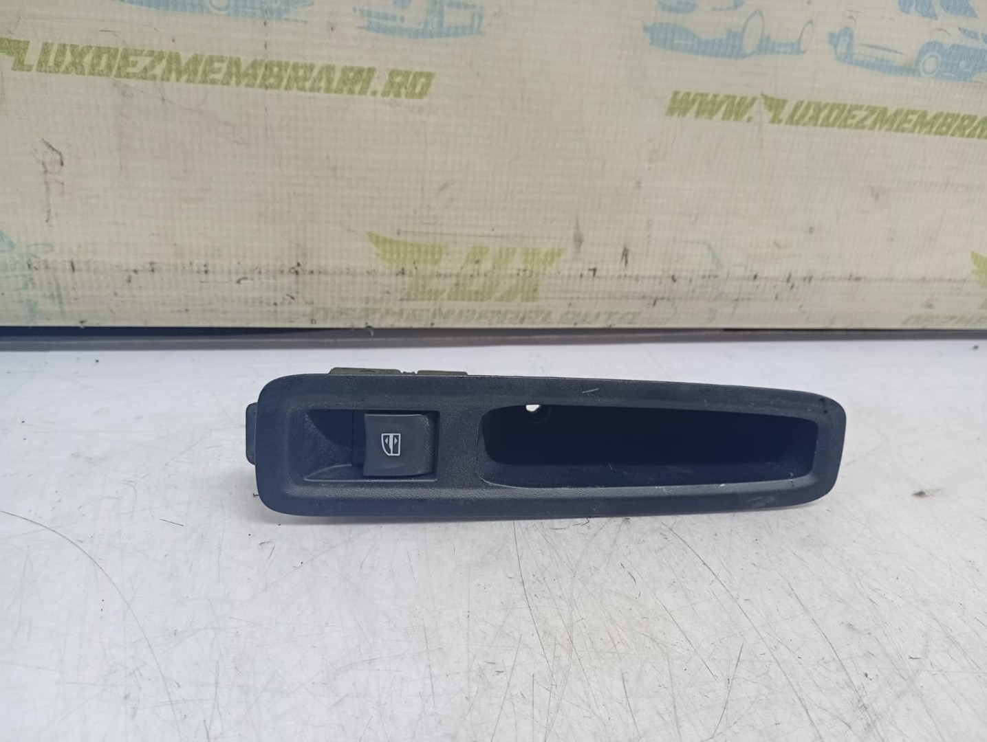 Buton geam 829604081R Dacia Jogger 1 (facelift) (2022 - 2024)