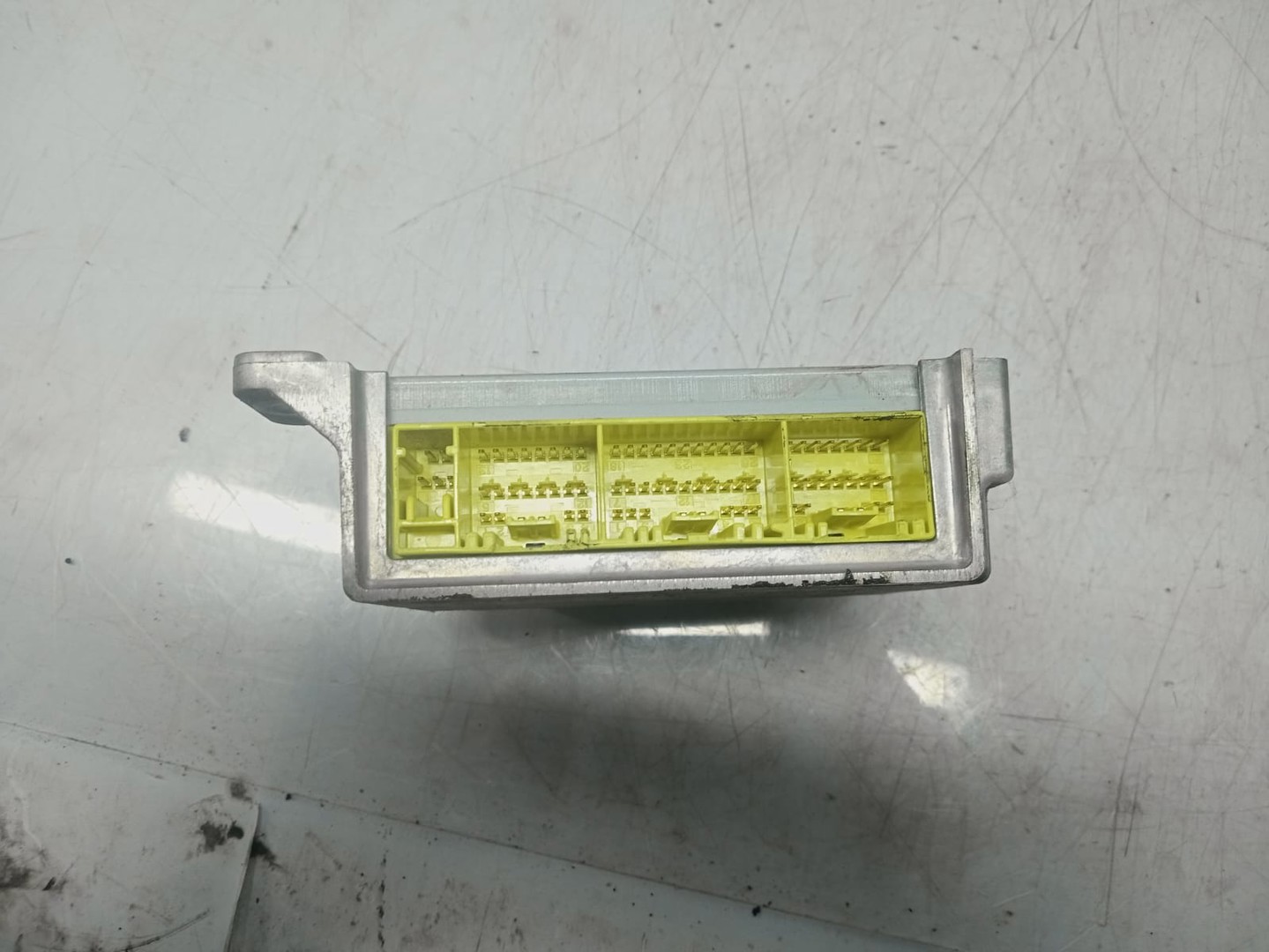 Calculator airbag 8635a093l Mitsubishi Pajero 4 (2006 - 2011)