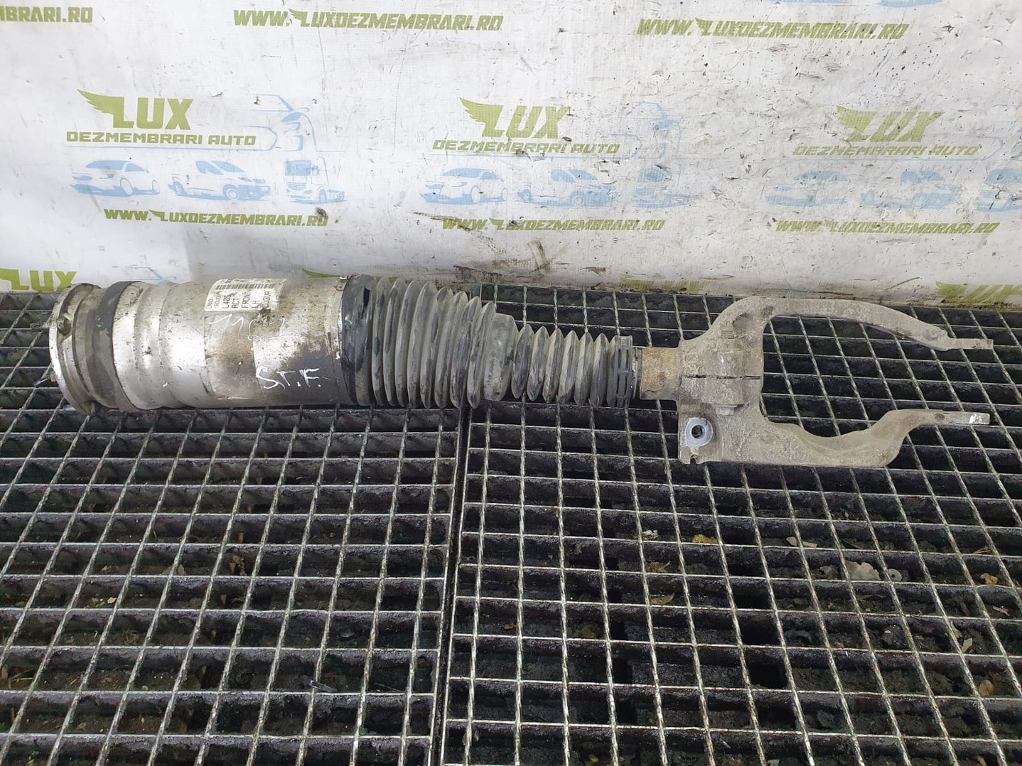 Perna aer fata cpLa-3c286-ab (1167) Land Rover Range Rover 4 (2012 - 2017)