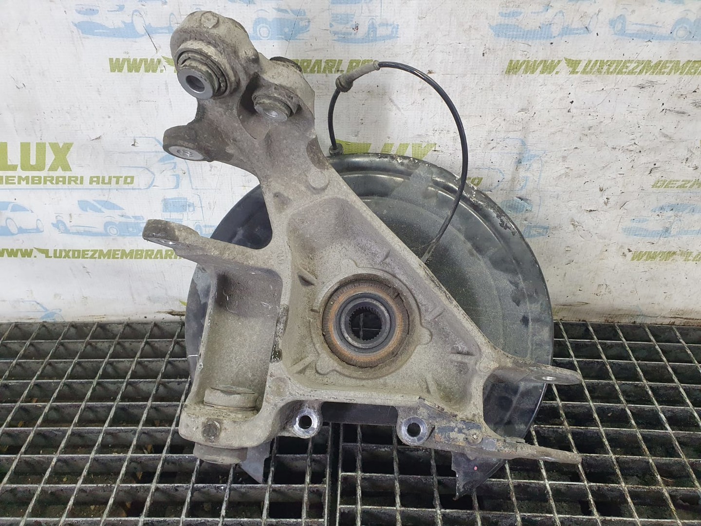 Fuzeta dreapta spate Land Rover Range Rover 4 (2012 - 2017)