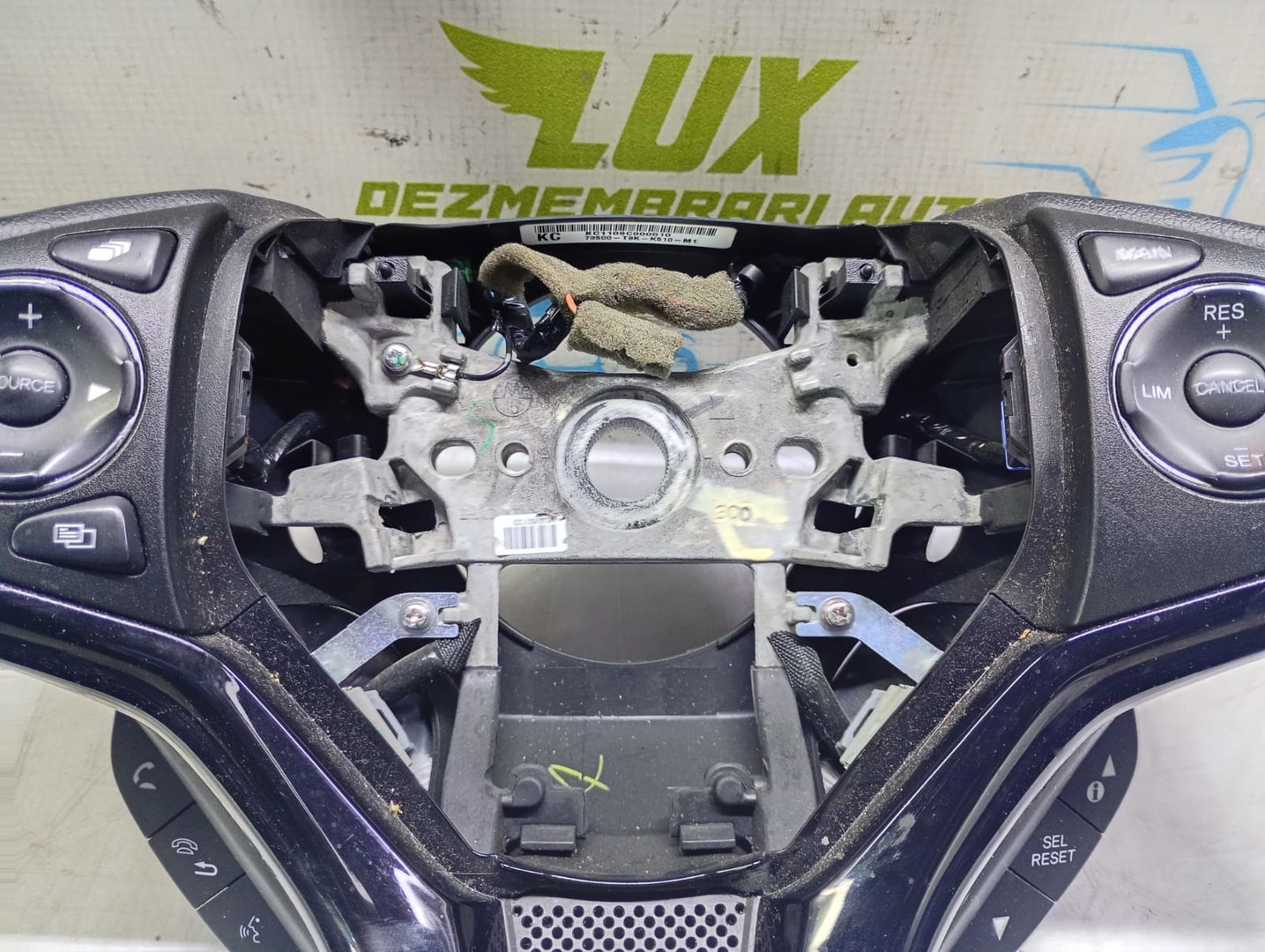 Volan in 3 spite cu comenzi 78500-t8k-k510-m1 Honda HR-V 2 (2015 - 2018)