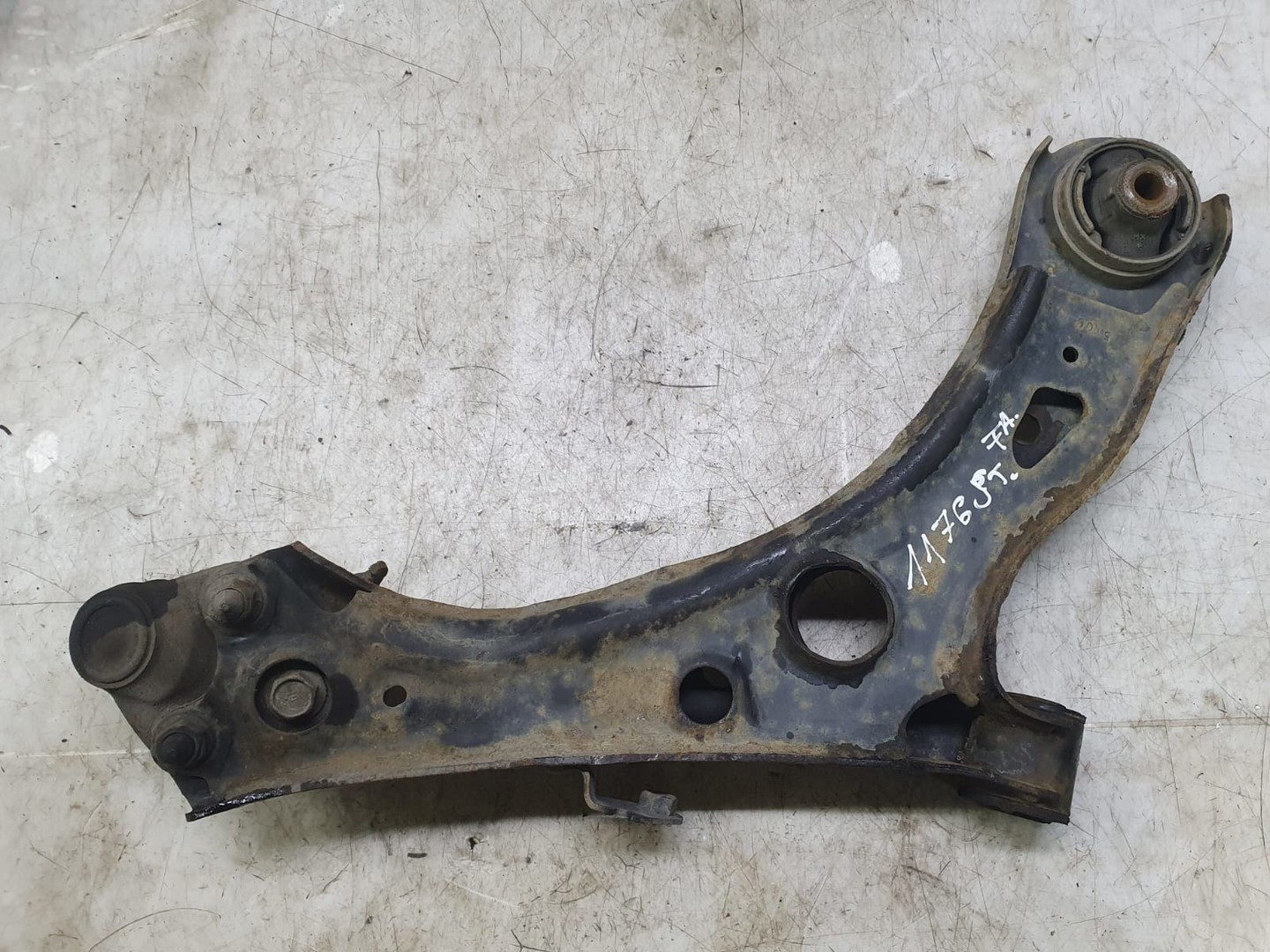 Brat suspensie stanga fata Honda HR-V 2 (2015 - 2018)
