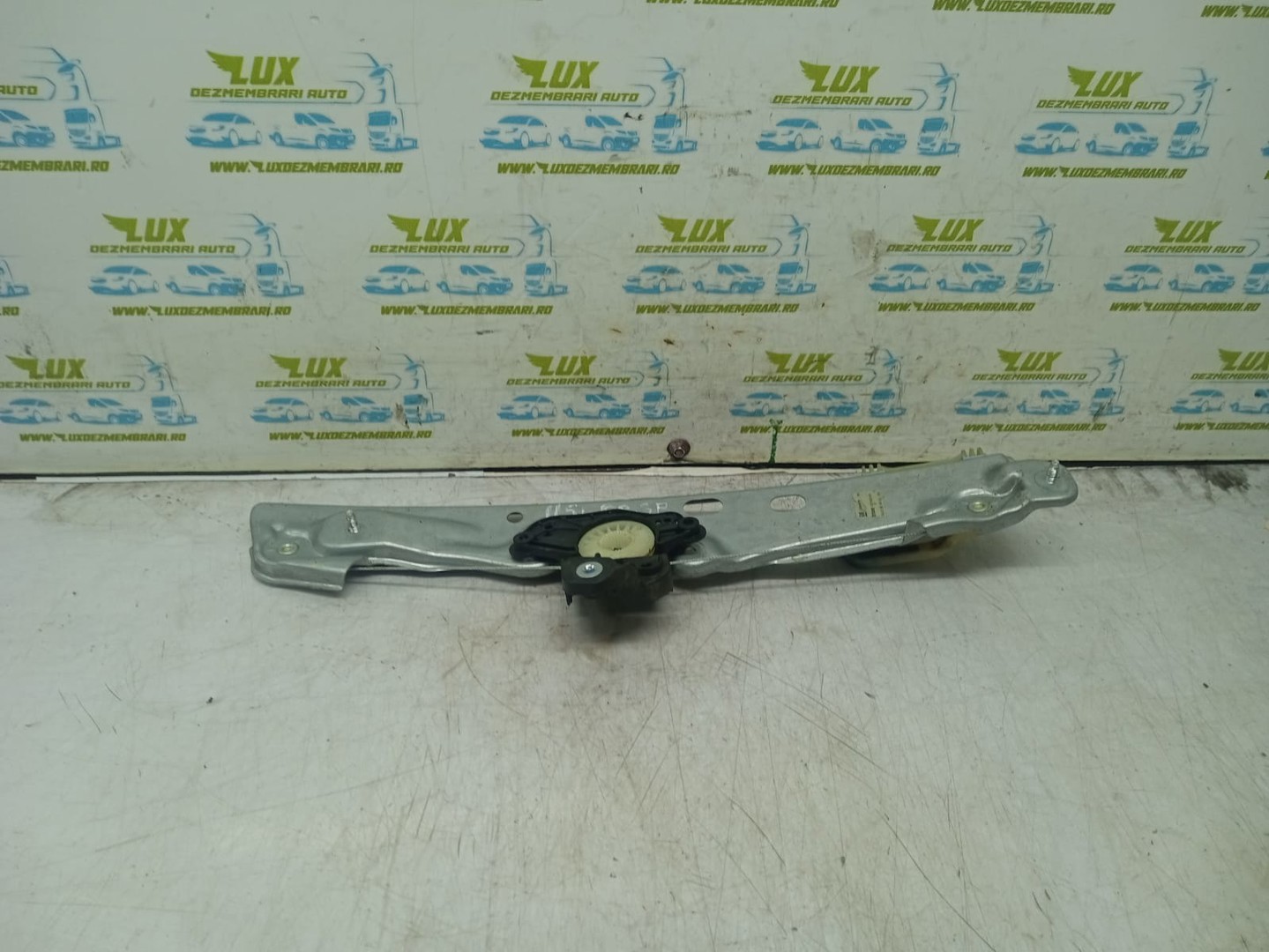 Macara geam dreapta spate 13406678 Opel Astra K (2015 - 2020)