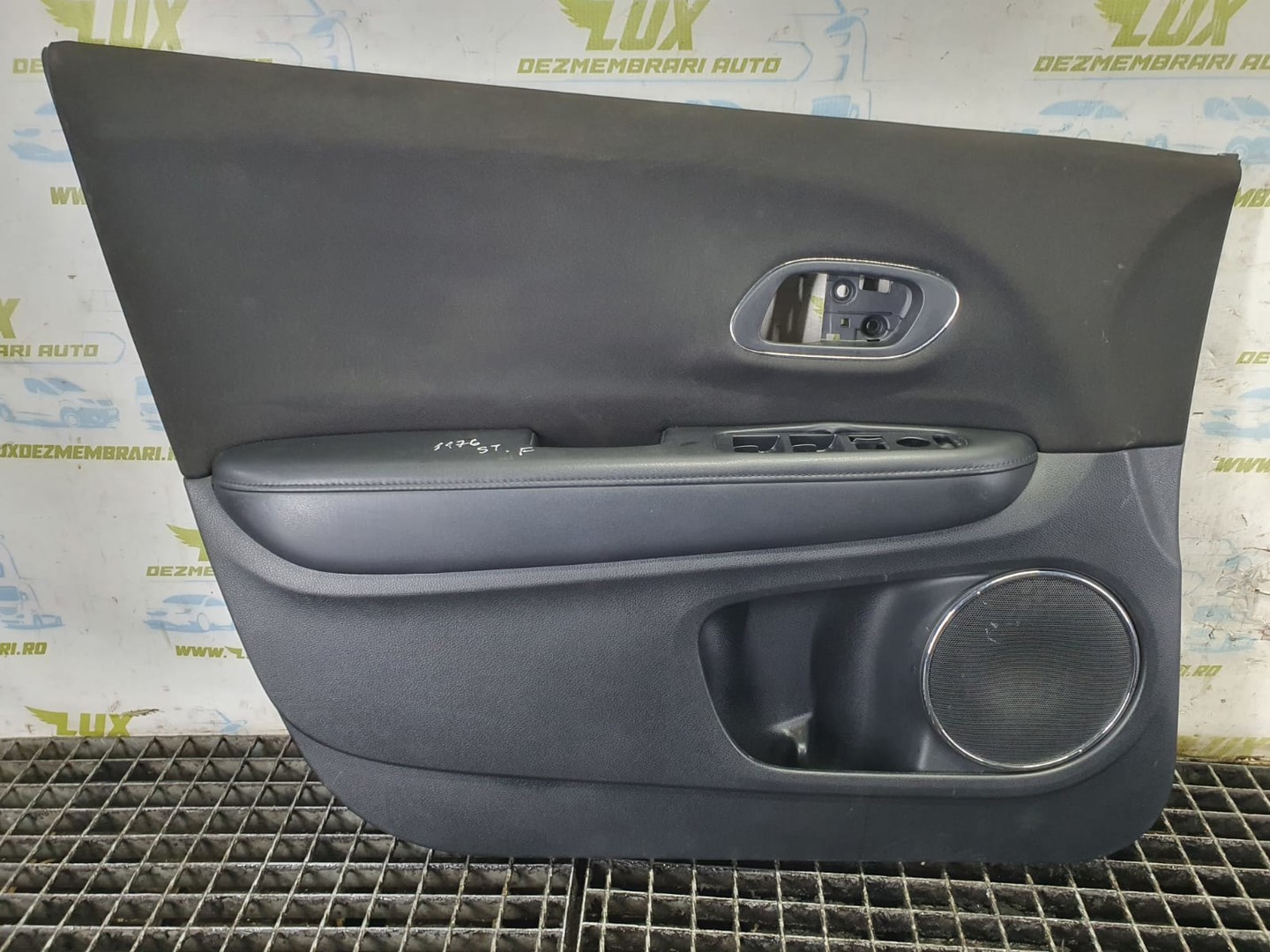Fata usa stanga fata Honda HR-V 2 (2015 - 2018)