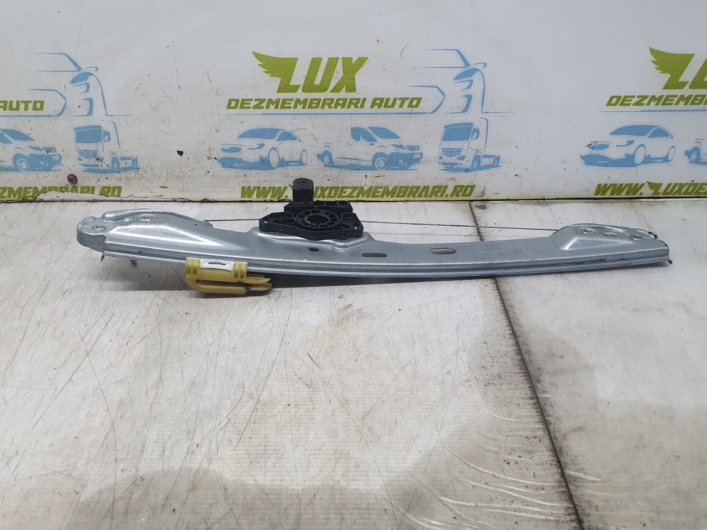 Macara geam dreapta spate 920400104 Ford Grand C-Max 1 (2010 - 2015)