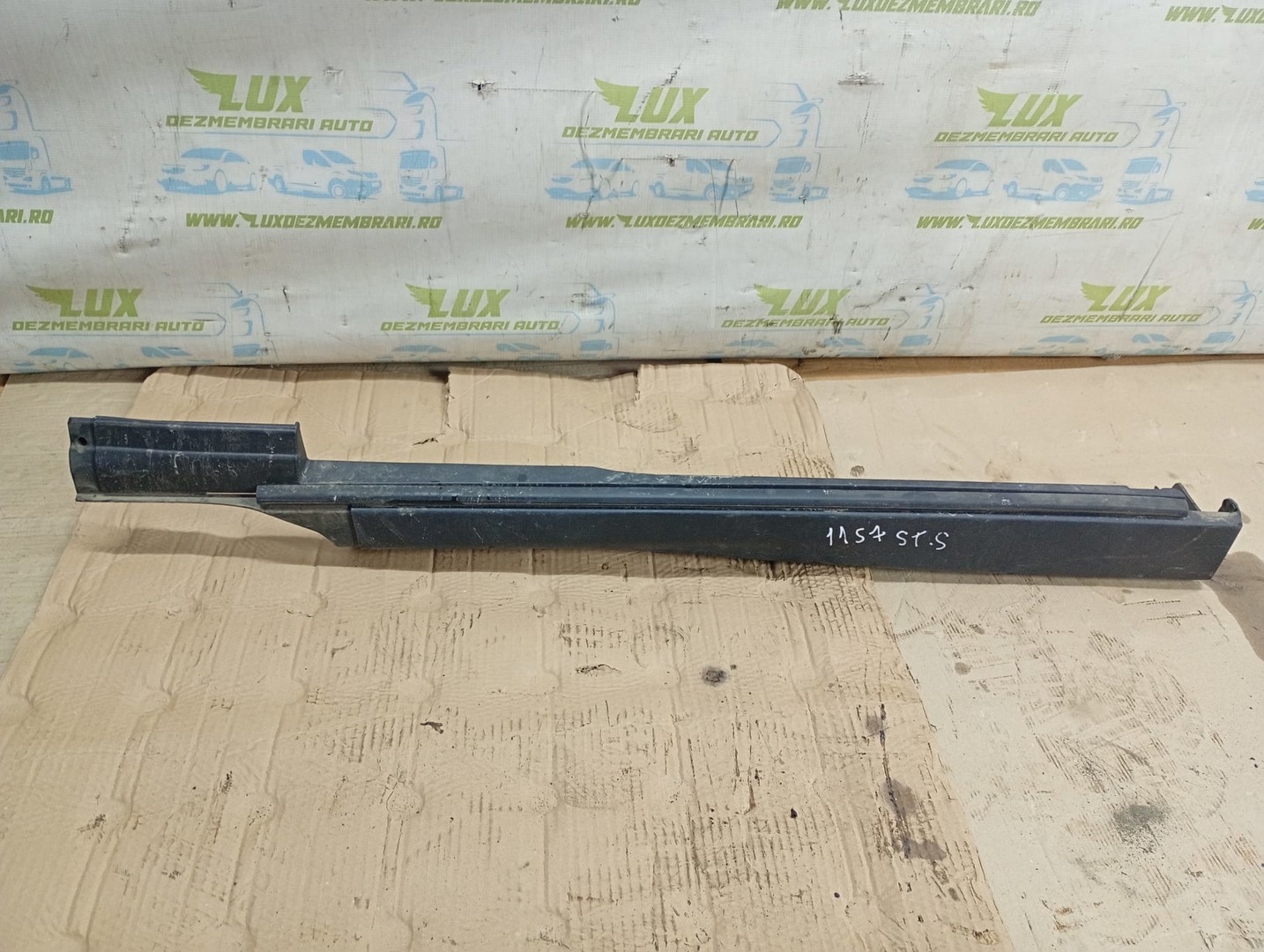 Prag stanga AM51-U10155 Ford Grand C-Max 1 (2010 - 2015)