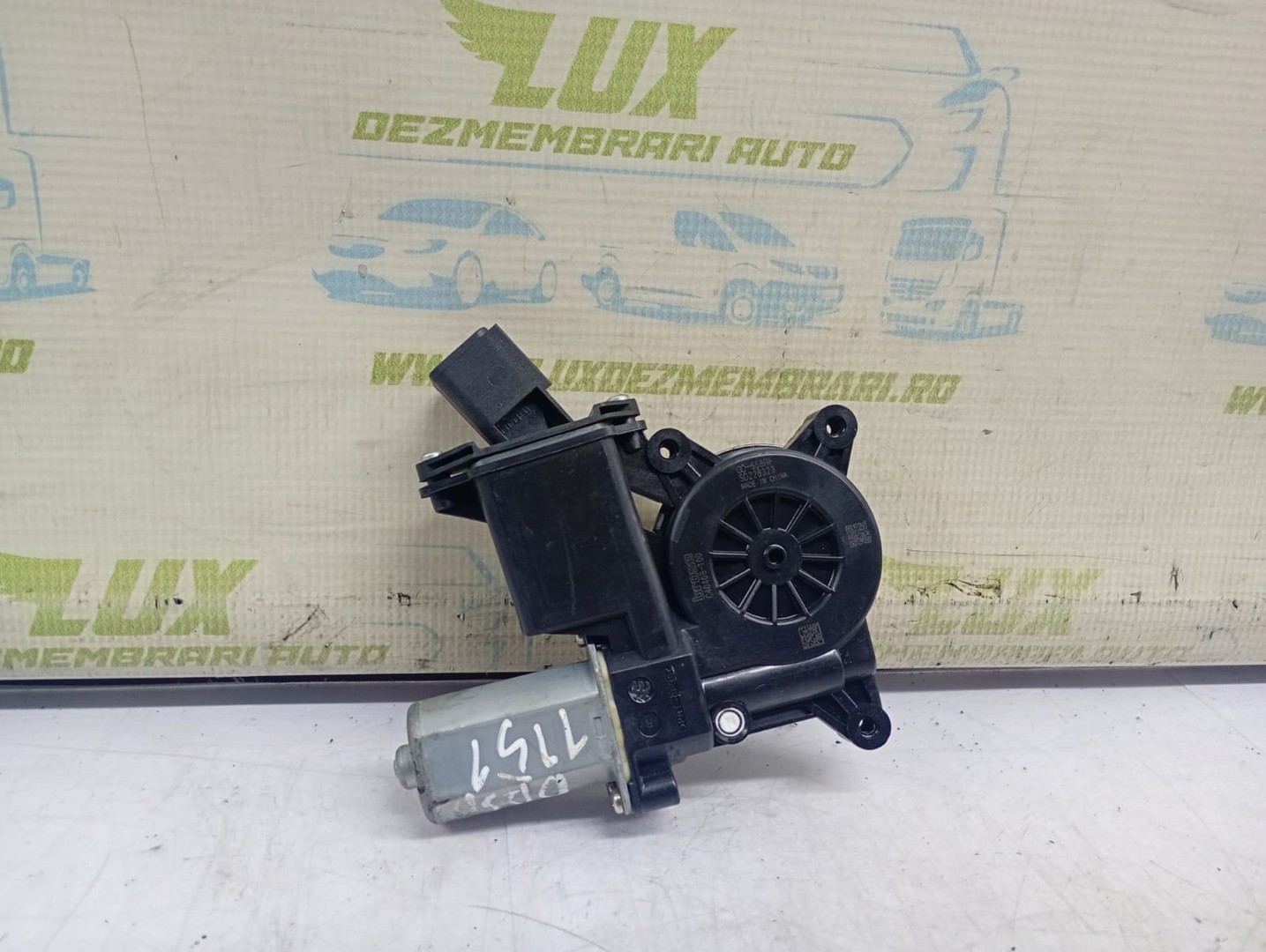 Motoras geam dreapta spate C46110-100 Opel Astra K (2015 - 2020)