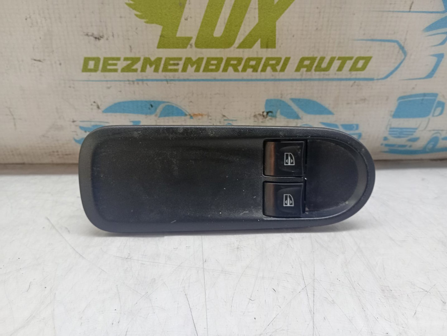 Buton geam 809604296r Dacia Duster 1 (facelift) (2013 - 2017)