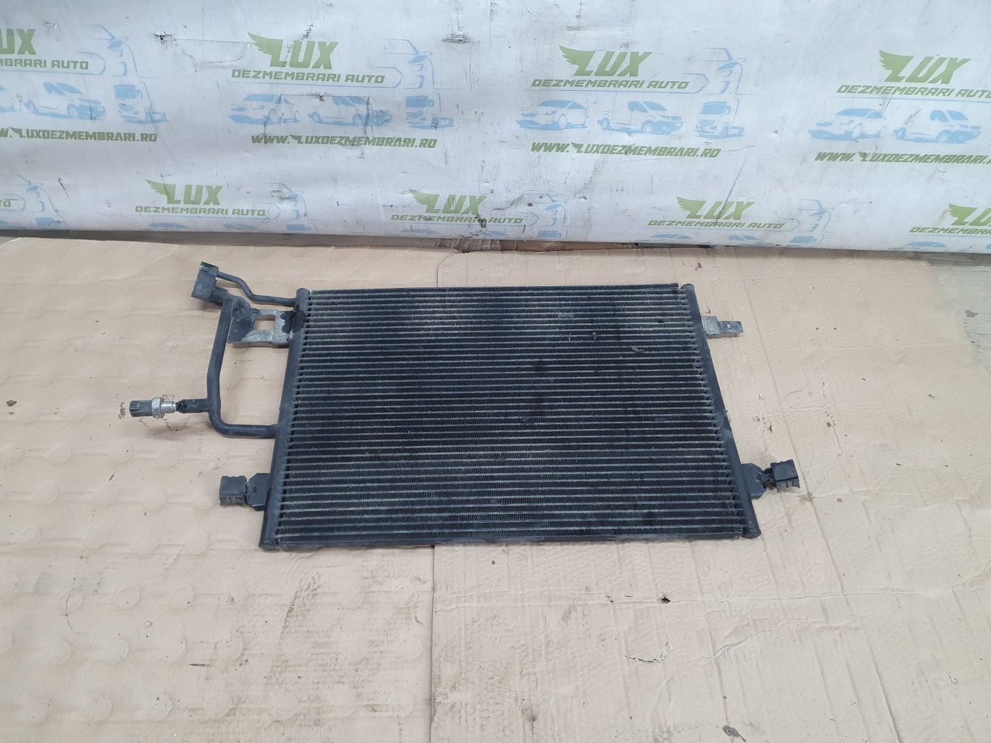 Radiator clima ac 8d0260401g Volkswagen Passat B5 (1996 - 2000)