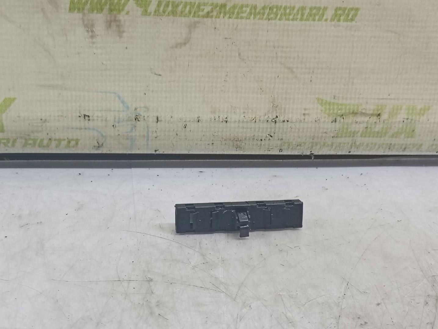 Amplificator antena 5N0035570 Volkswagen Golf 6 (2008 - 2015)