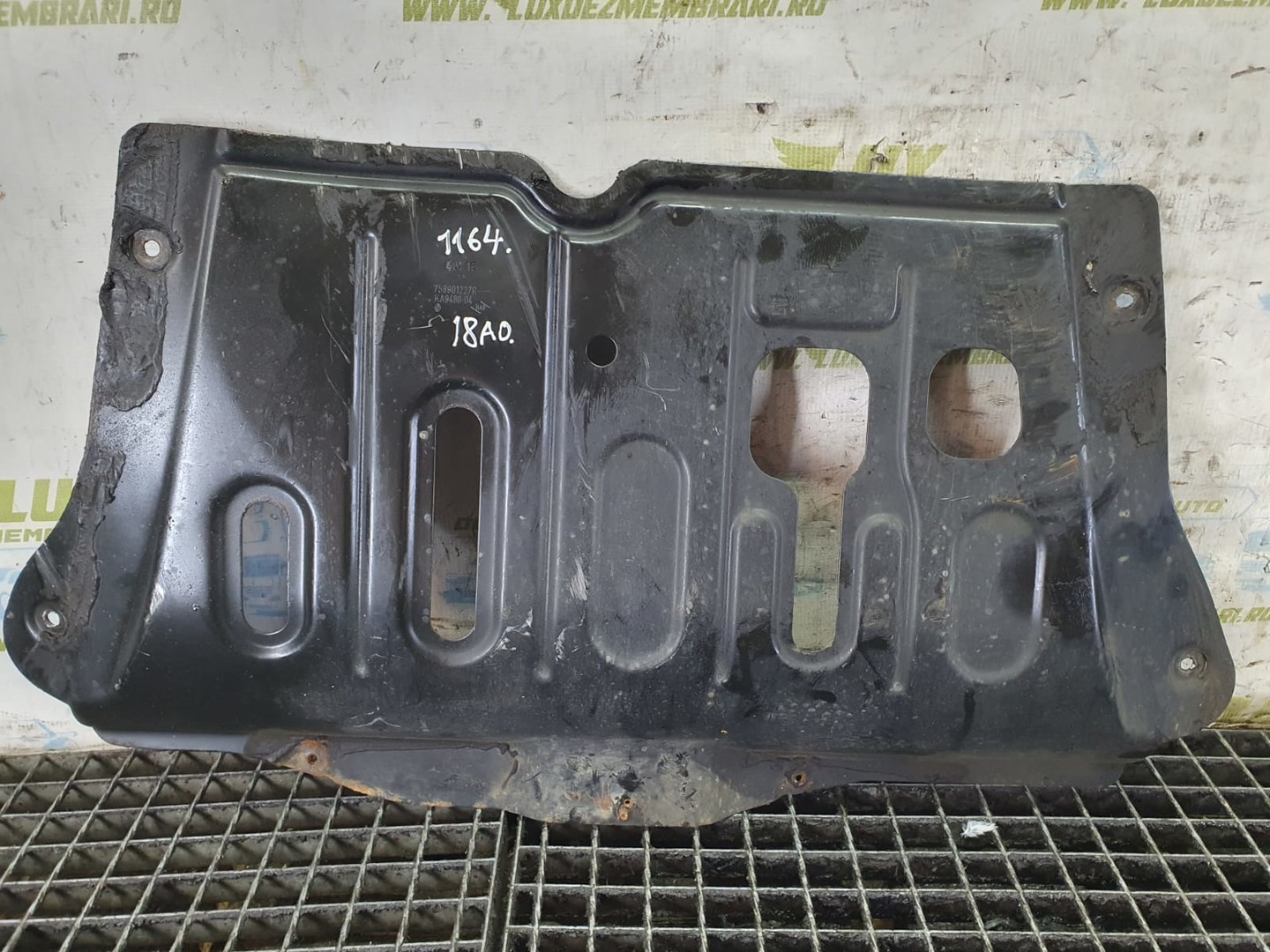 Scut motor 758901227r Dacia Duster 1 (facelift) (2013 - 2017)