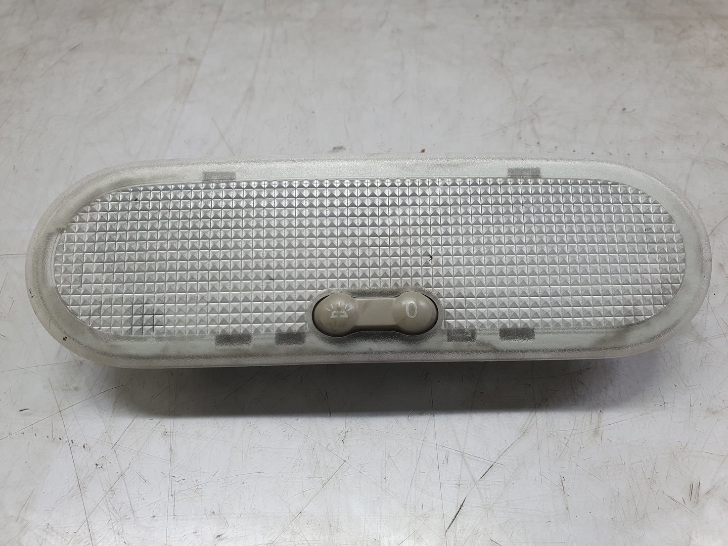 Plafoniera 8200074362 Dacia Duster 1 (facelift) (2013 - 2017)