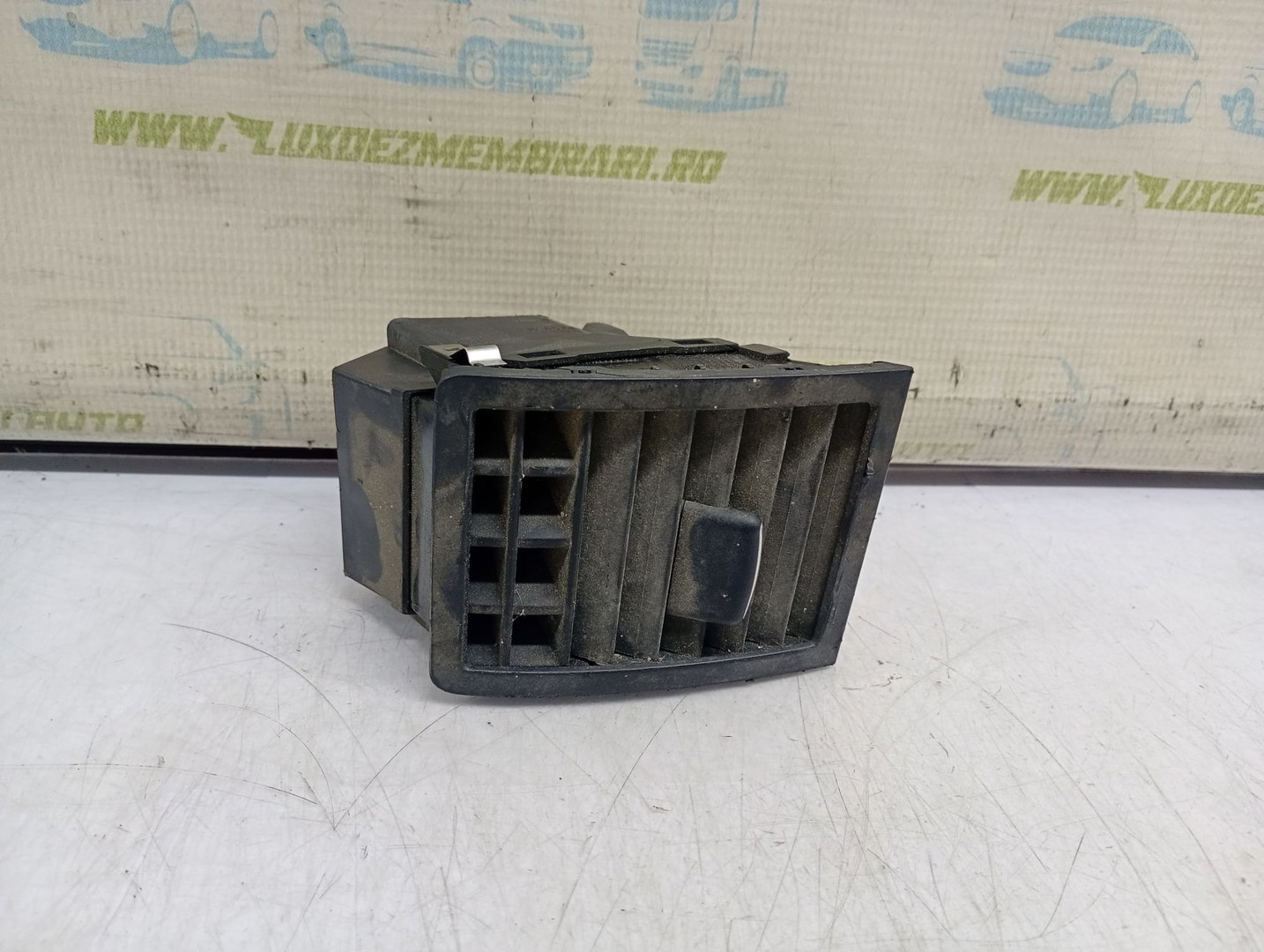 Grila ventilatie 7L6819703D Volkswagen Touareg 1 (7L) (2002 - 2007)