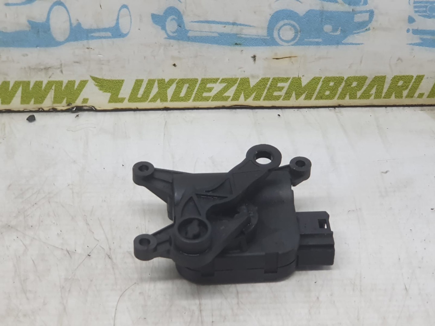 Motoras clapeta mixaj aer 0132801341 Volkswagen Golf 5 (2003 - 2009)