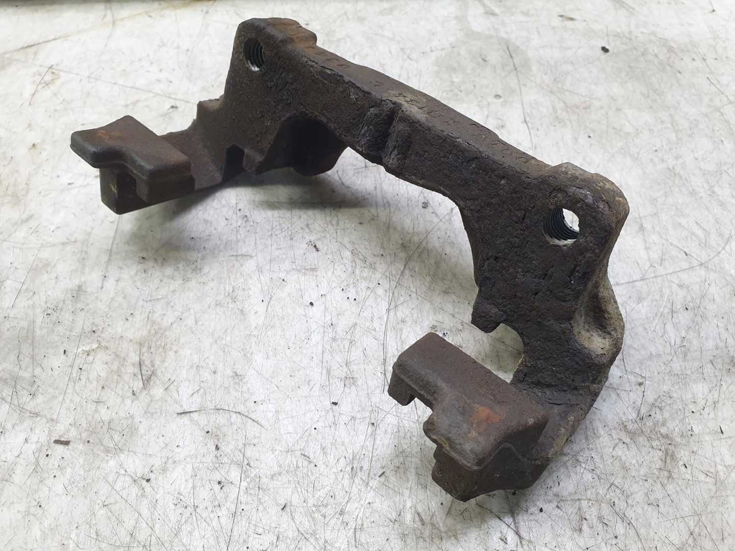 Suport etrier dg9c-2b134-c Ford Mondeo MK5 (2014 - 2020)